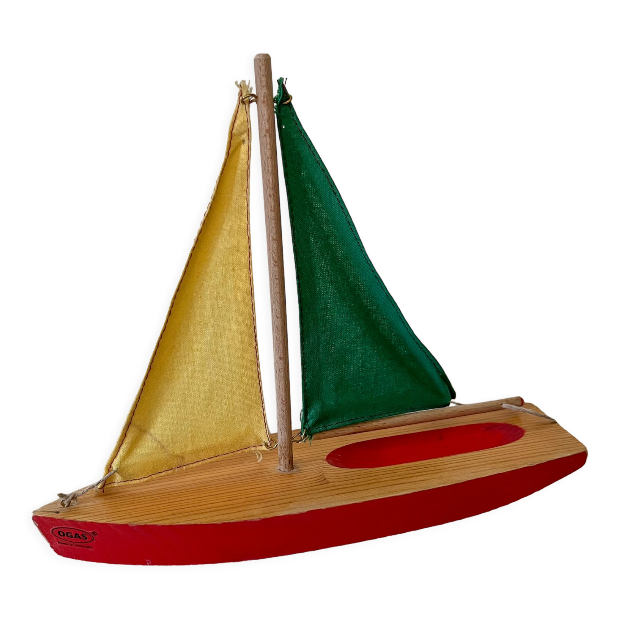 Navigable wooden basin sailboat. OGAS model made in Germany, 70s
