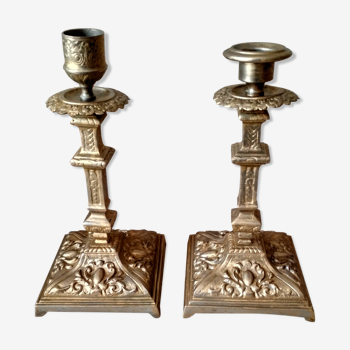 Paire de bougeoirs de table en métal doré, flambeaux fin du 19ème siècle