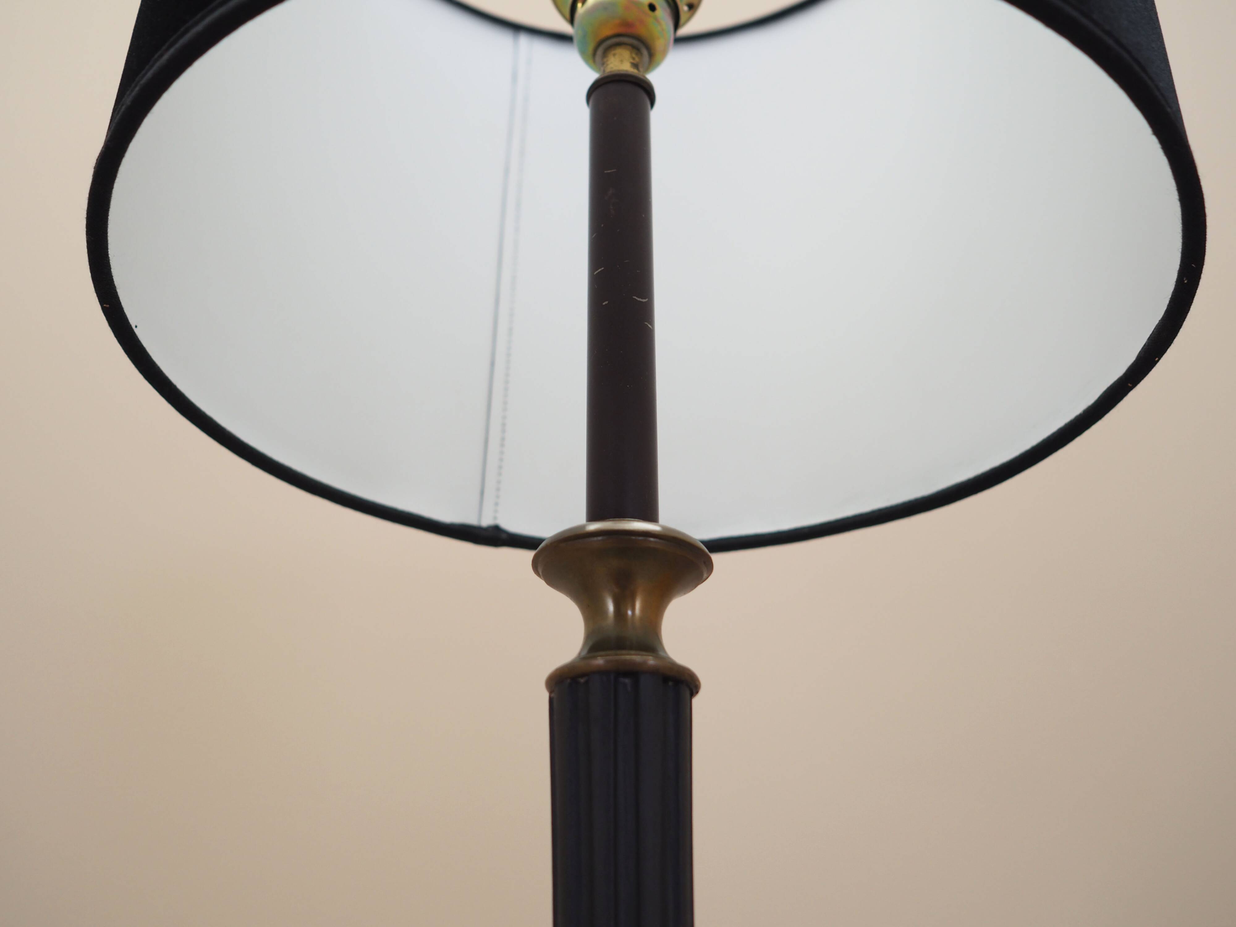 Lampadaire, design danois, années 1970, production : Danemark