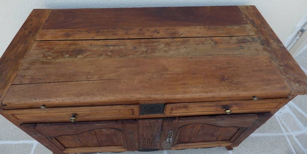 Antique sideboard from the end of the 19th century, 2 doors, 2 drawers, shelf in its patina