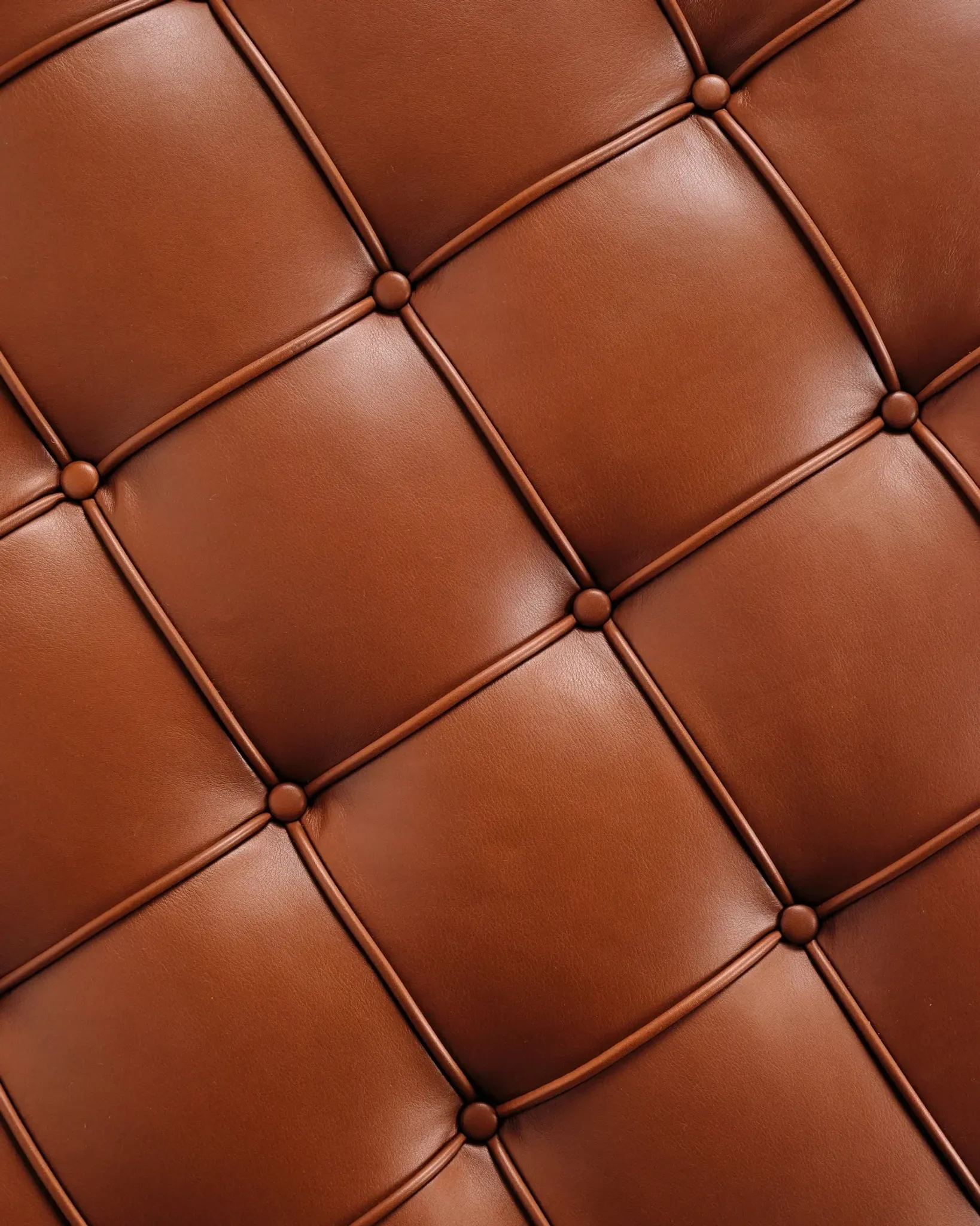 Meridian Barcelona in leather by Mies van der Rohe, Knoll International