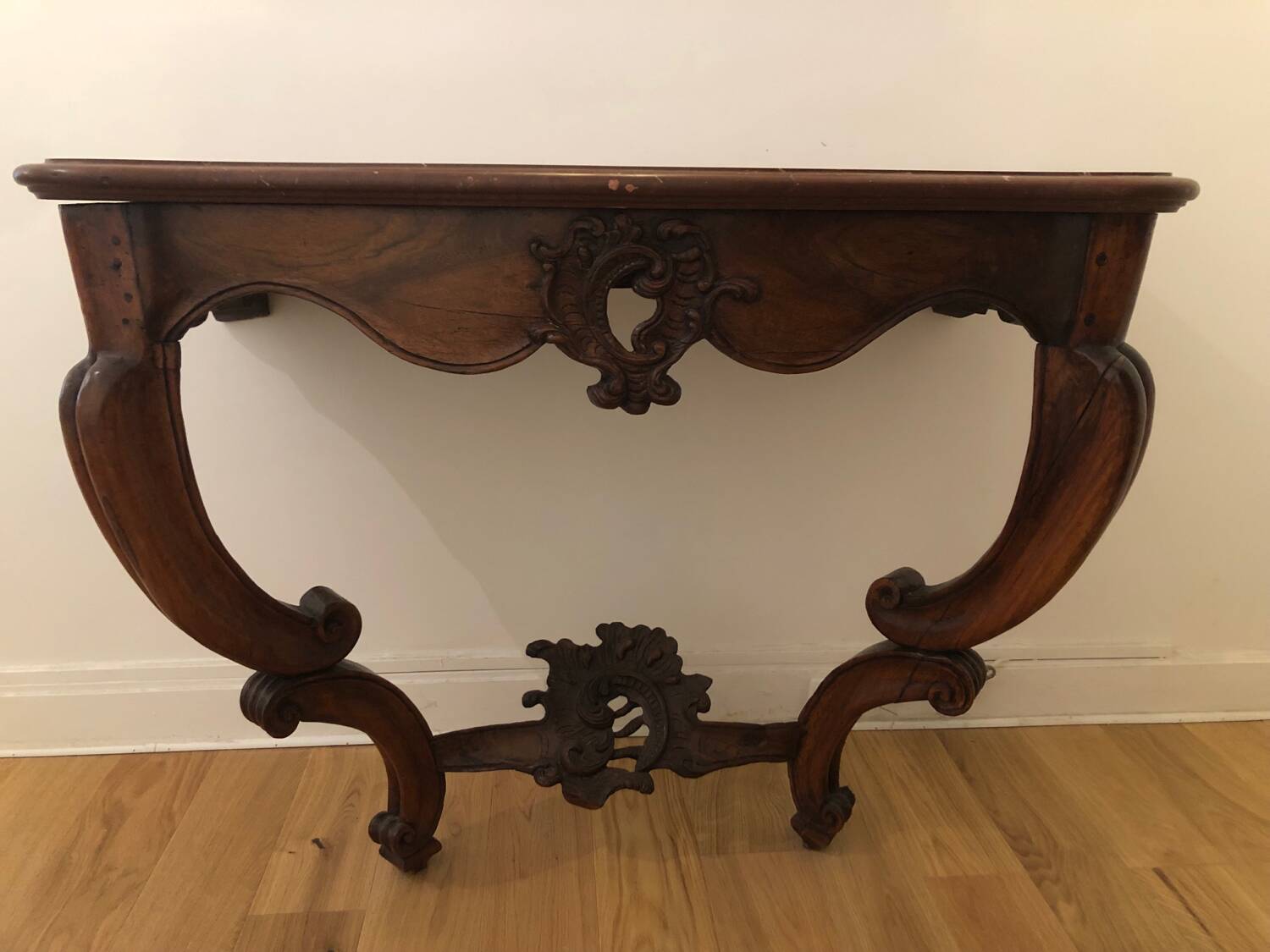 Old console in walnut and marble top