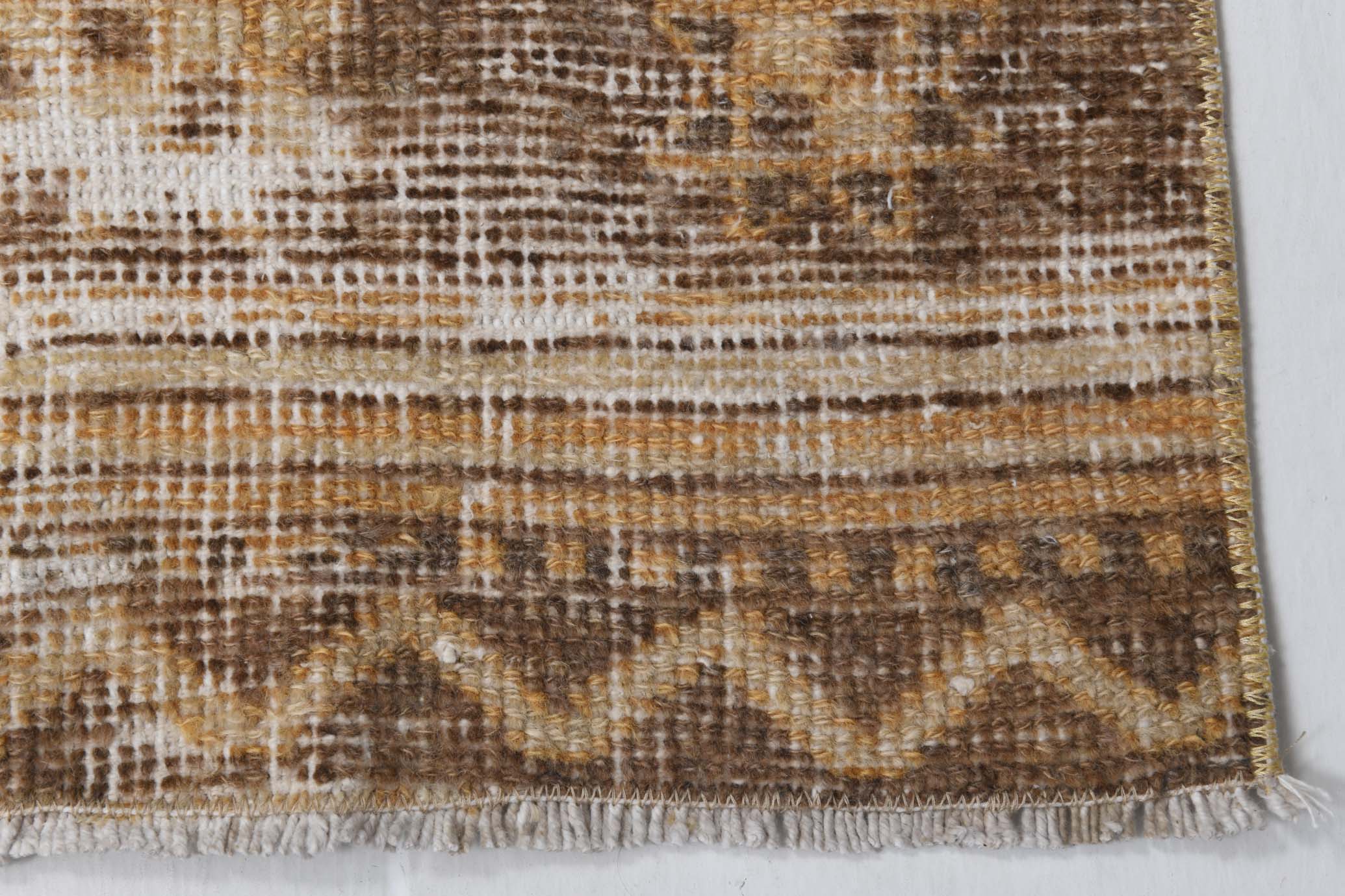 Hand-made wool distressed rug 92x52cm