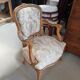 Fauteuil cabriolet de style Louis XV