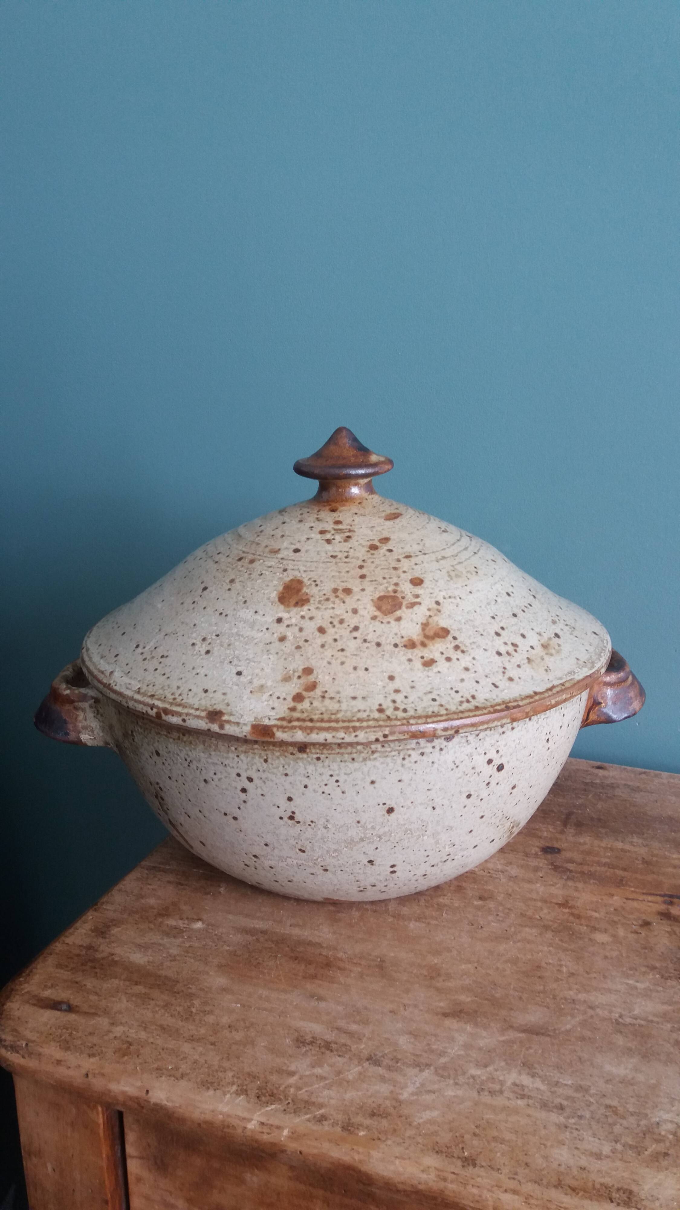 Soup tureen, vegetable dish in Puisaye stoneware signed by Jean-Pierre Prud’homme.