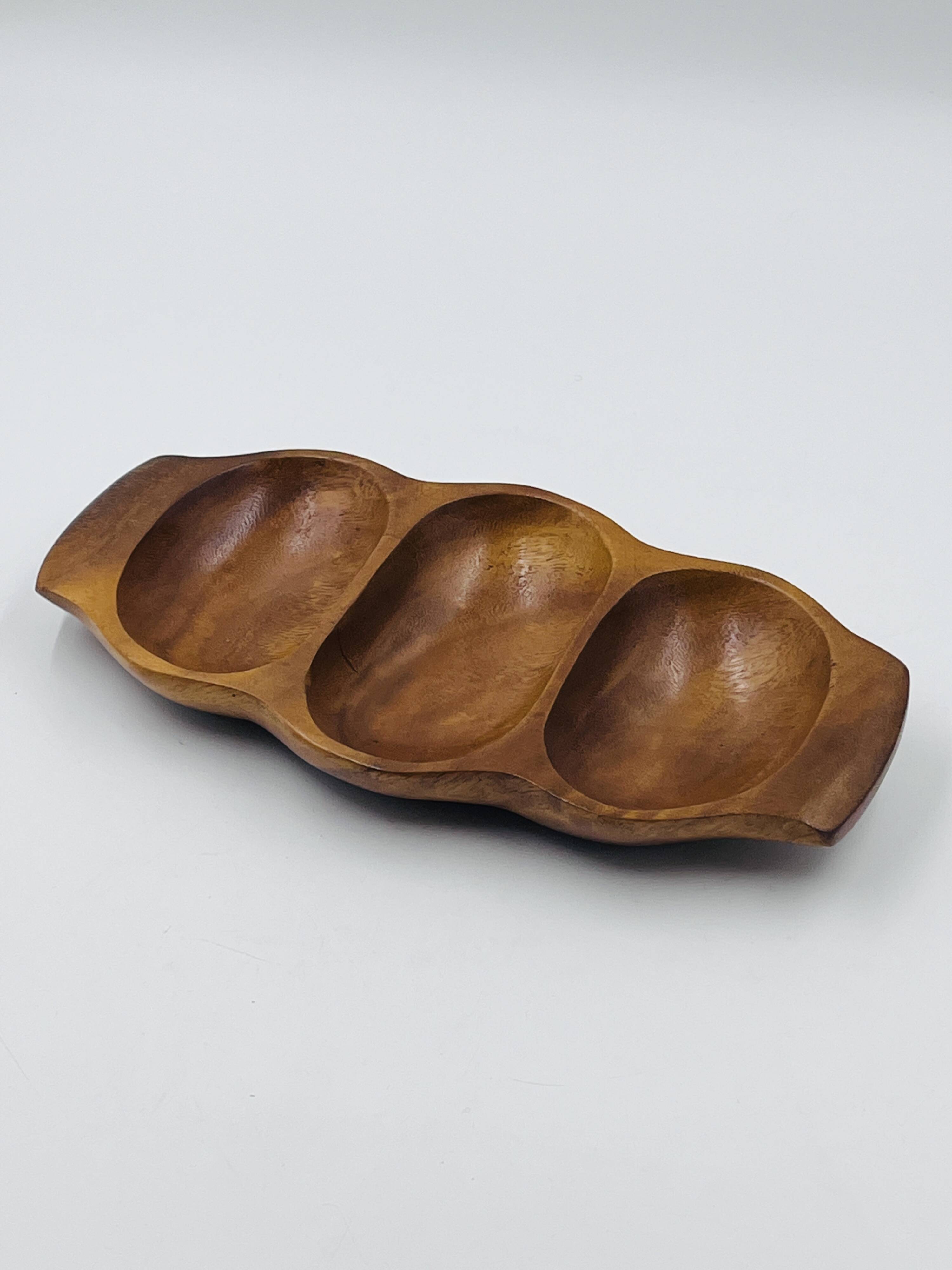 Segmented wooden plateau carved from exotic wood, Asia, 1970s.