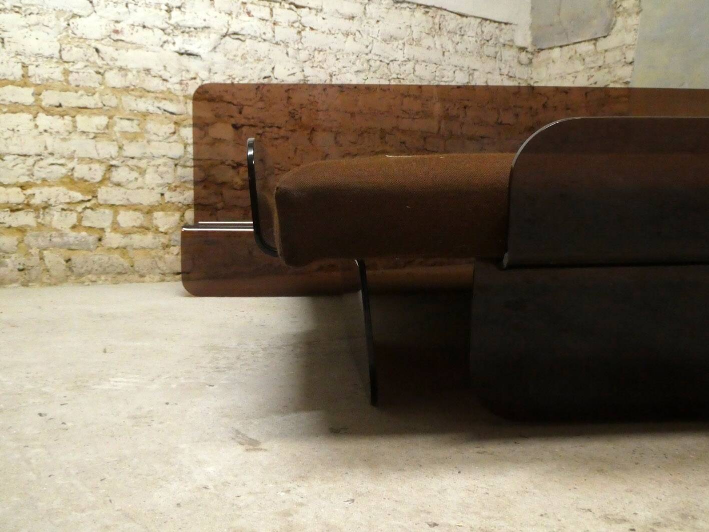 Plexiglass bed by Bernard Govin for Dunlopillo, 1970