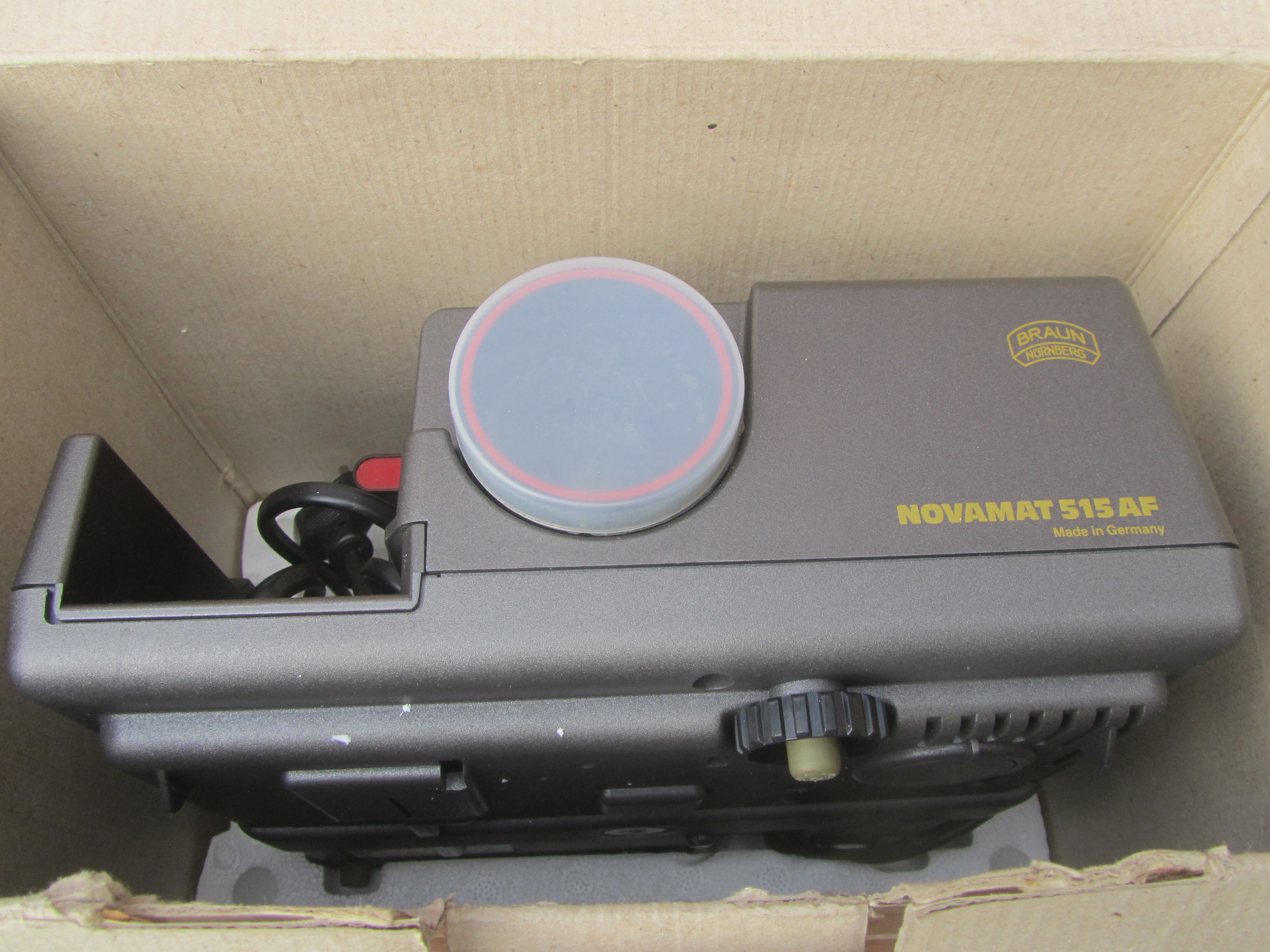 Braun Novamat 515 AF slide projector Selency