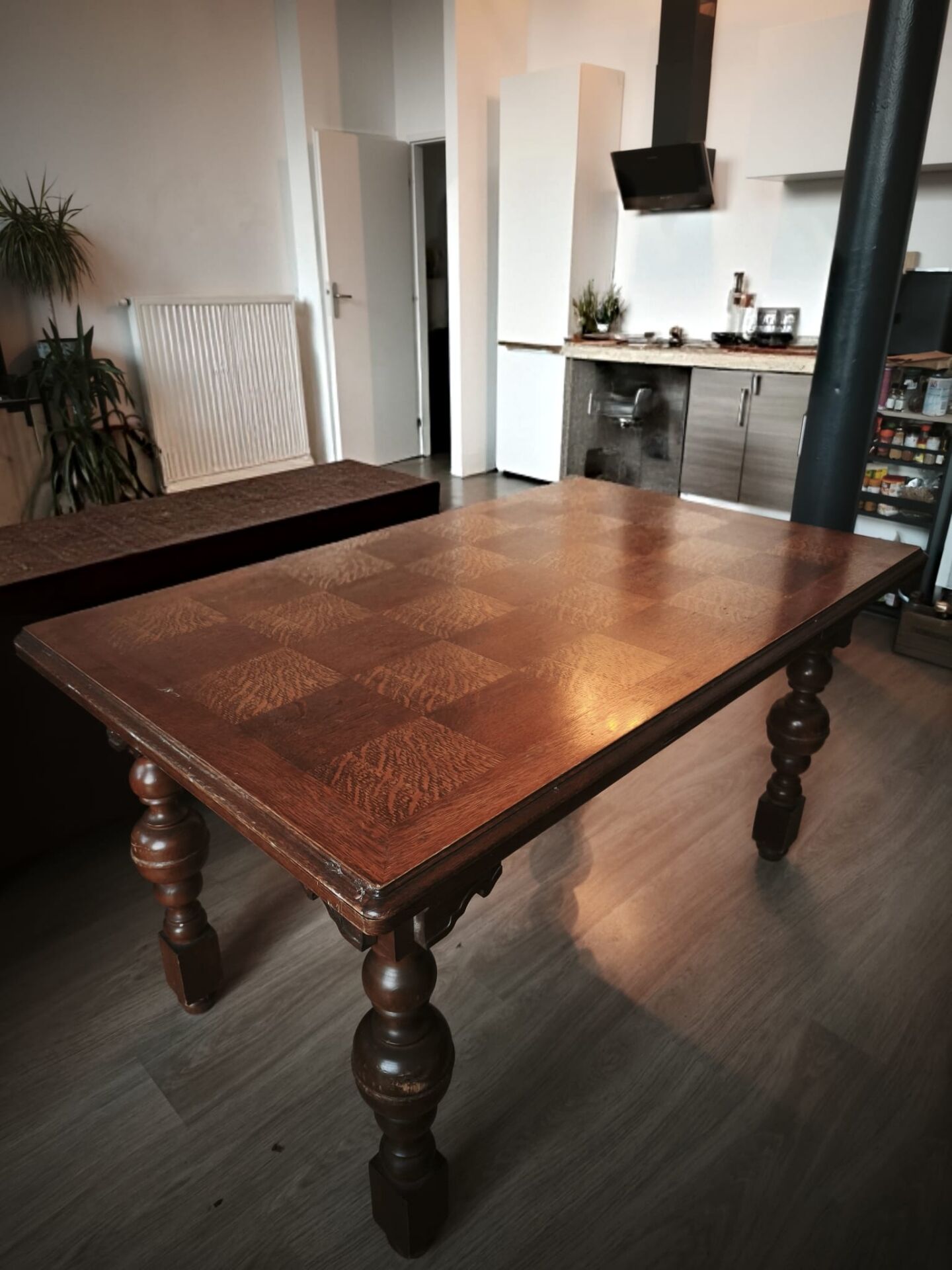 Table en bois massif