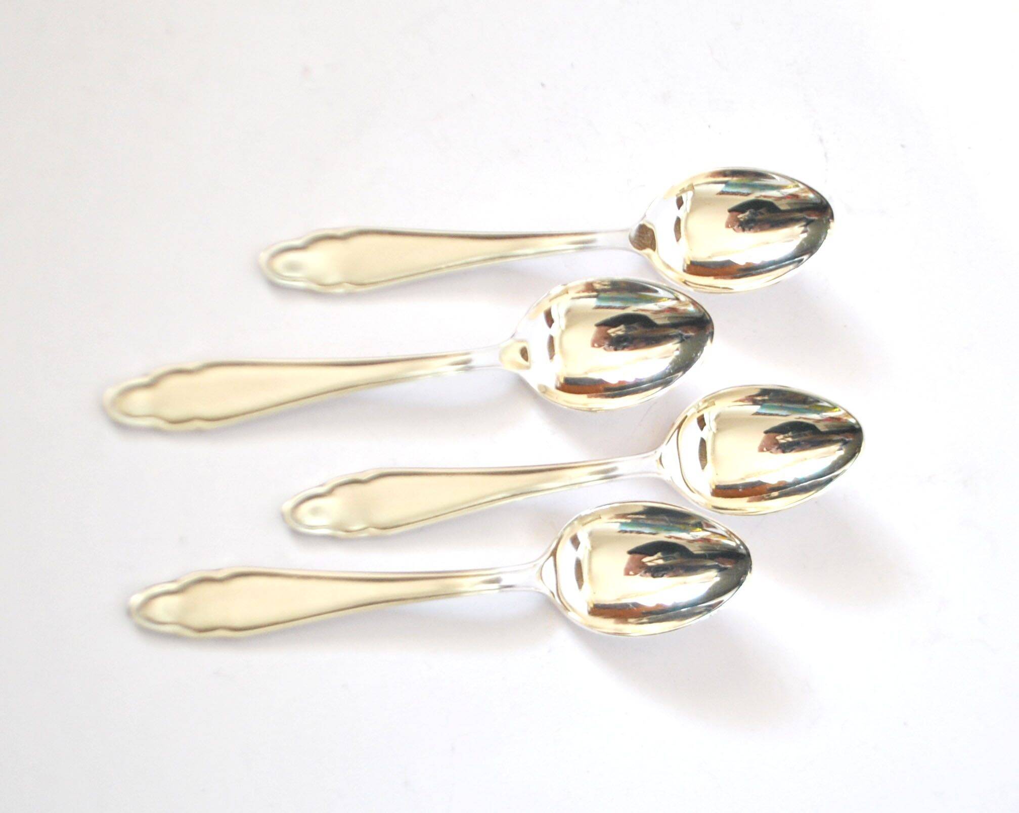 DEETJEN Set of 4 silver-plated metal coffee mocha spoons in modernist design