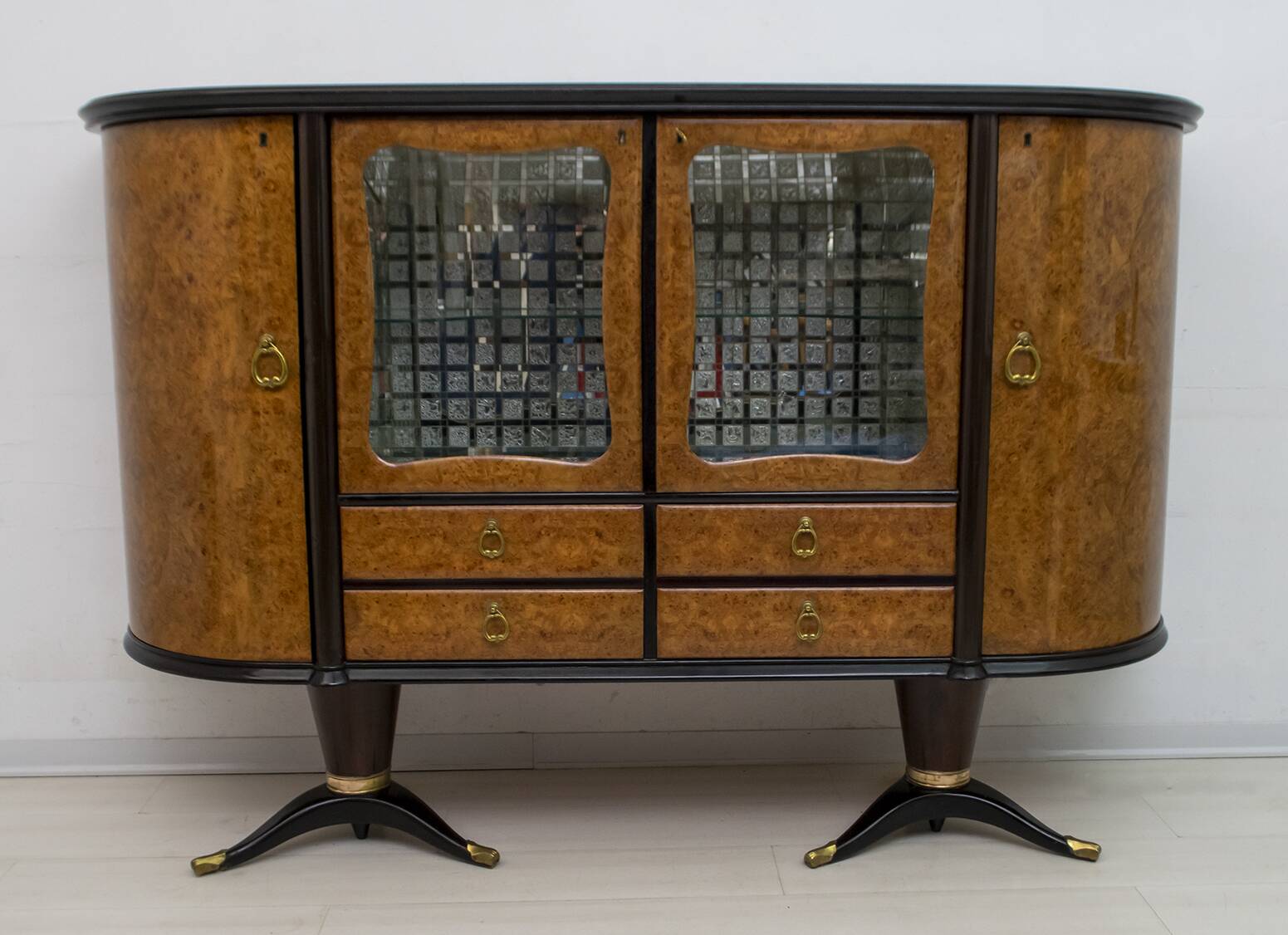 Paolo Buffa Mid-Century Modern Italian Mahogany and Walnut Bar Cabinet, 50