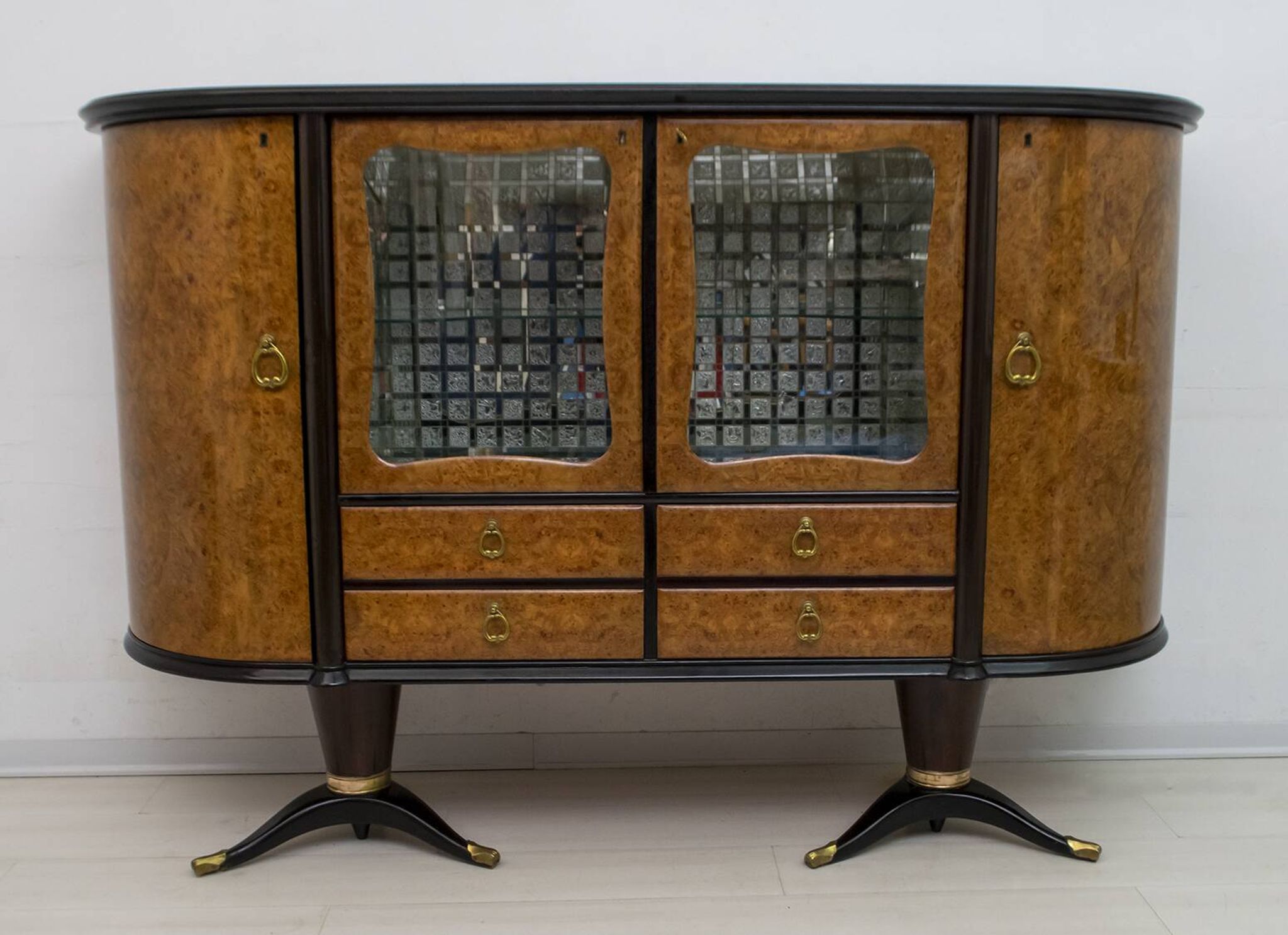 Paolo Buffa Mid-Century Modern Italian Mahogany and Walnut Bar Cabinet, 50
