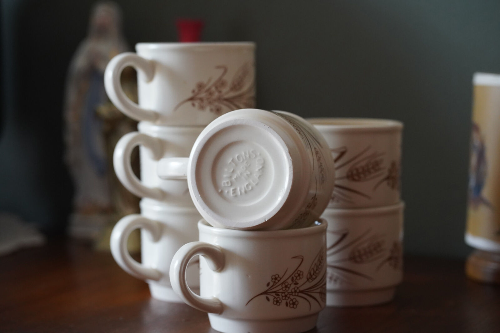 Set of 7 cups Biltons