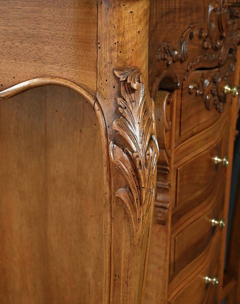 Walnut Coffee Table, Louis XV Style – Early 20th Century