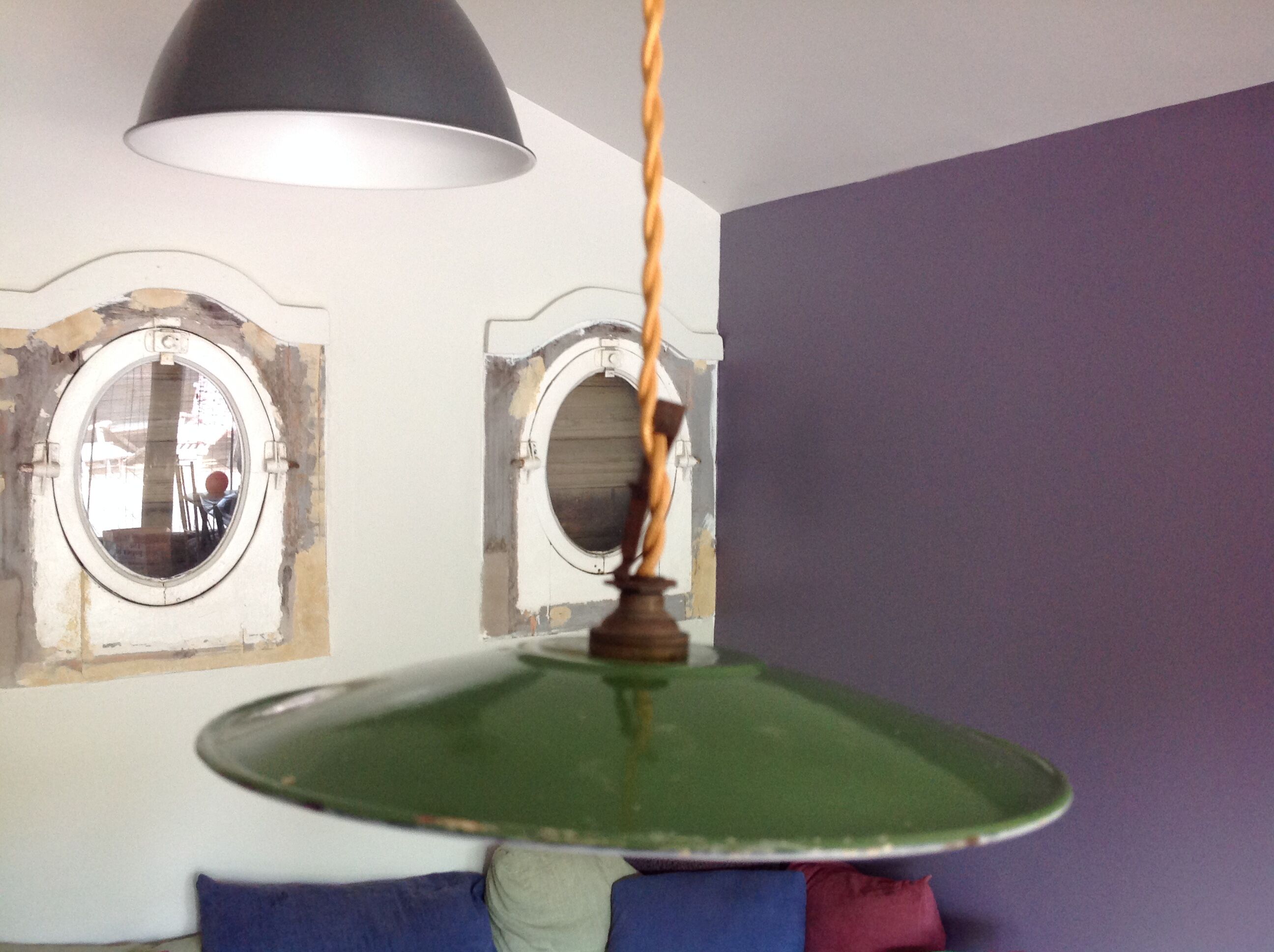 Suspension gamelle verte