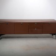 No. 3076 credenza extension in Vitello leather from the Pfister Executive Office Collection for KnollStudio. Circa 1988