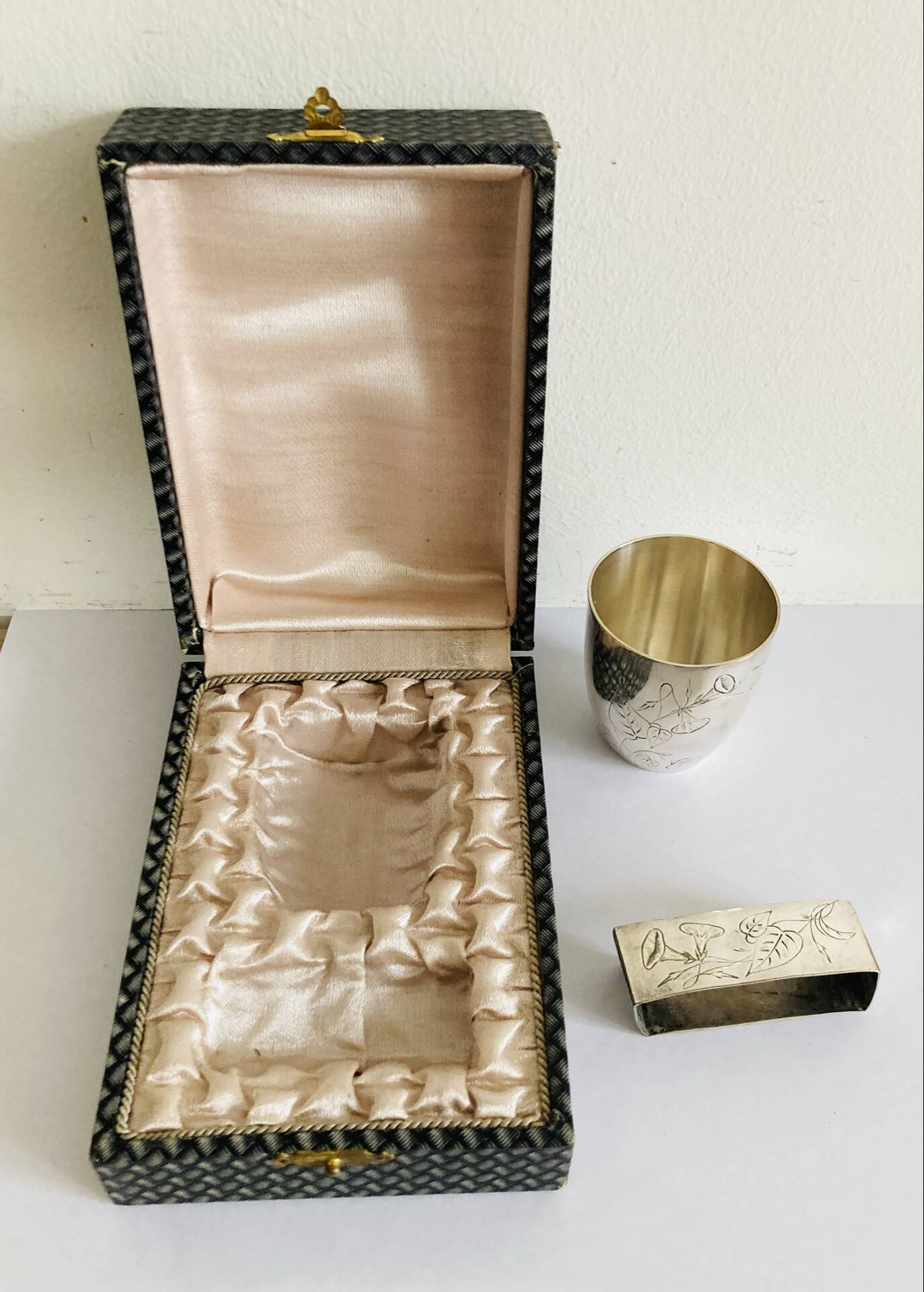 Art Nouveau silver-plated napkin holder with hallmark + case