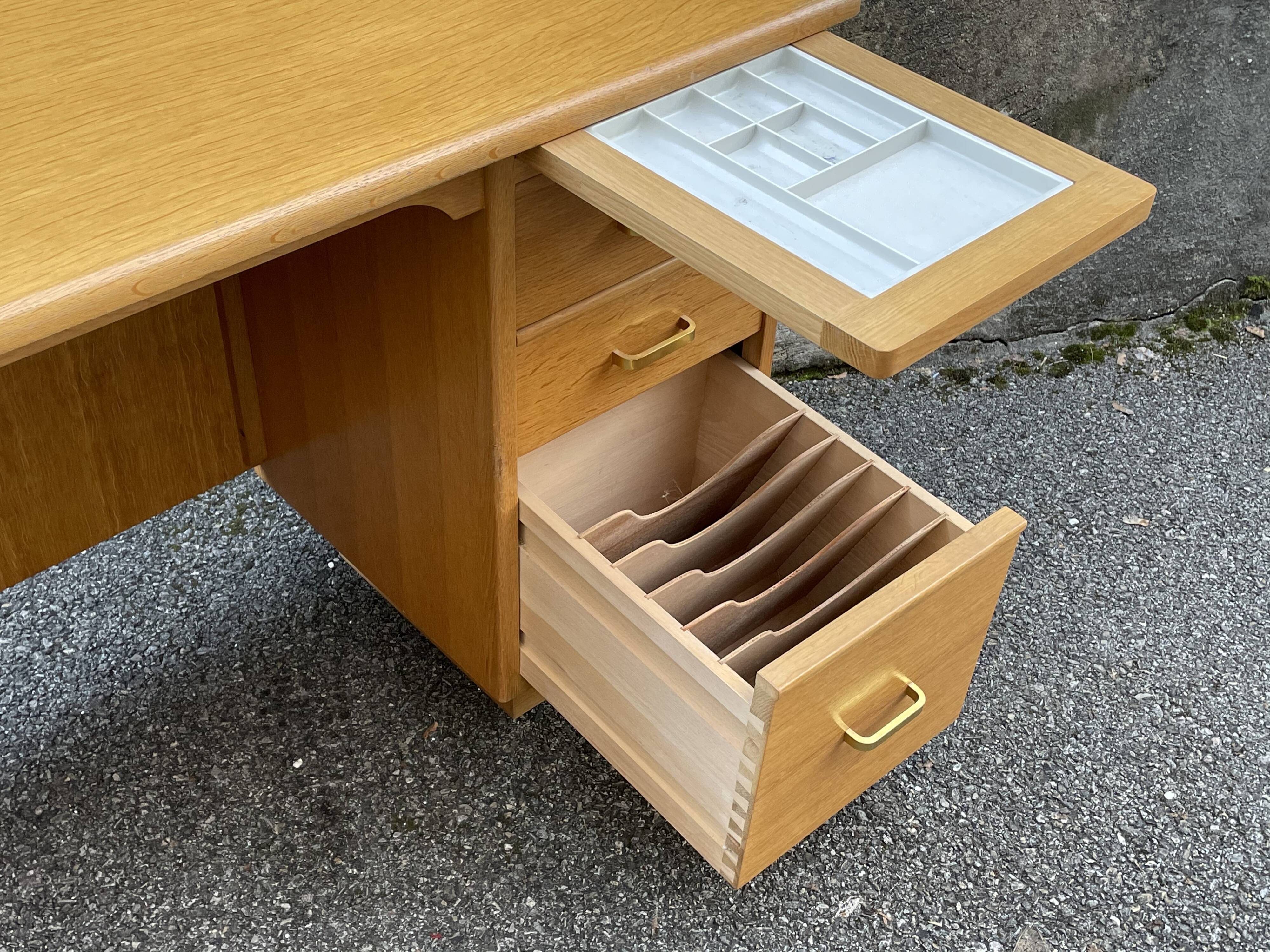 Vintage gilded wooden desk