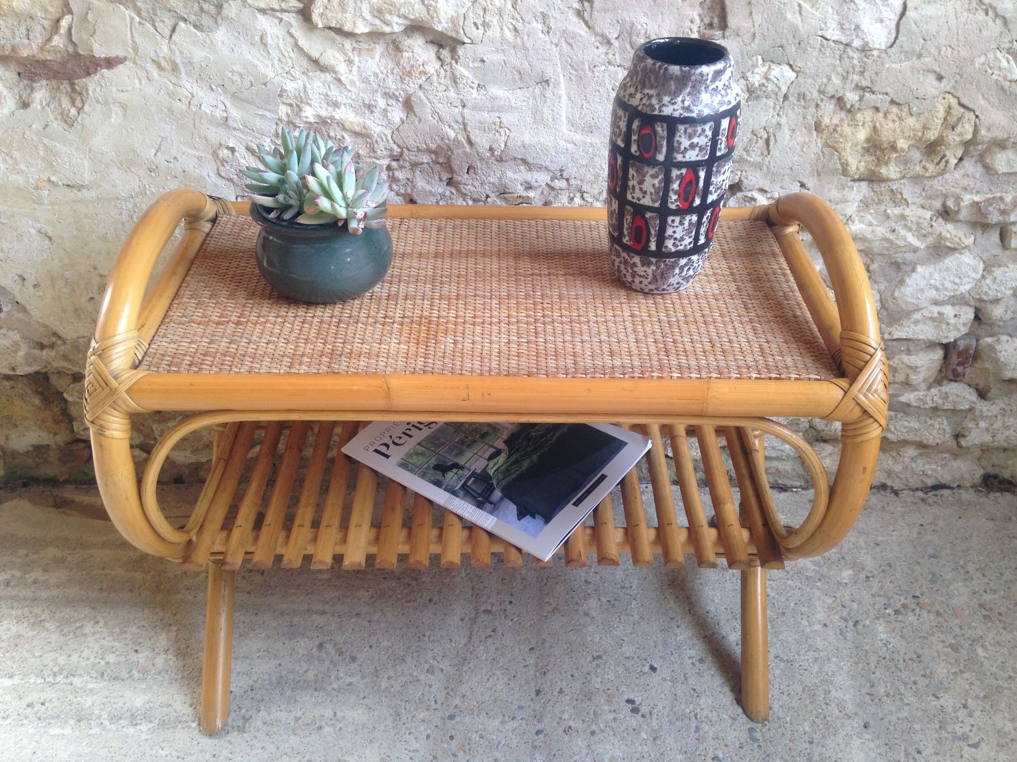 Side table in rattan and wicker curved vintage years 60/70