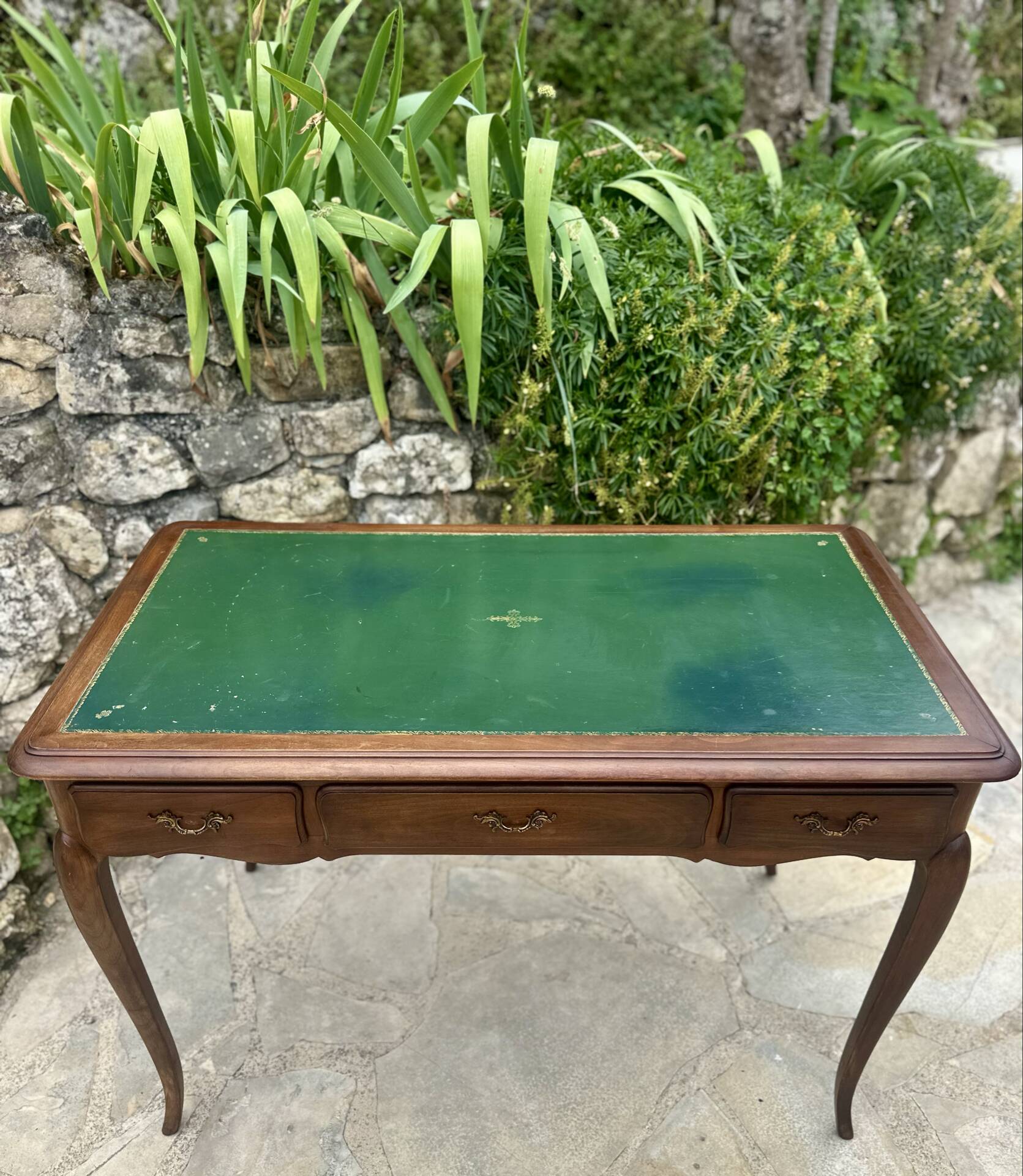 Small Flat Desk in Solid Wood in Louis XV style.