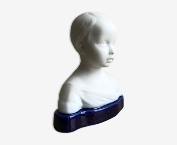 Buste d'enfant en biscuit et porcelaine de Limoges d'après Camille Tharaud