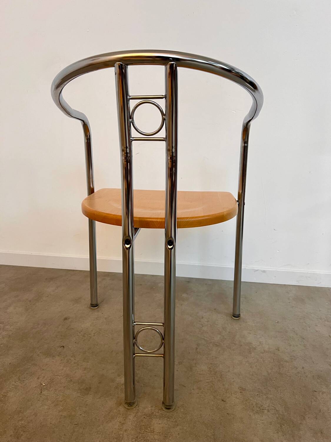 4 old metal chairs with wooden seats, Italian design, postmodern 80s