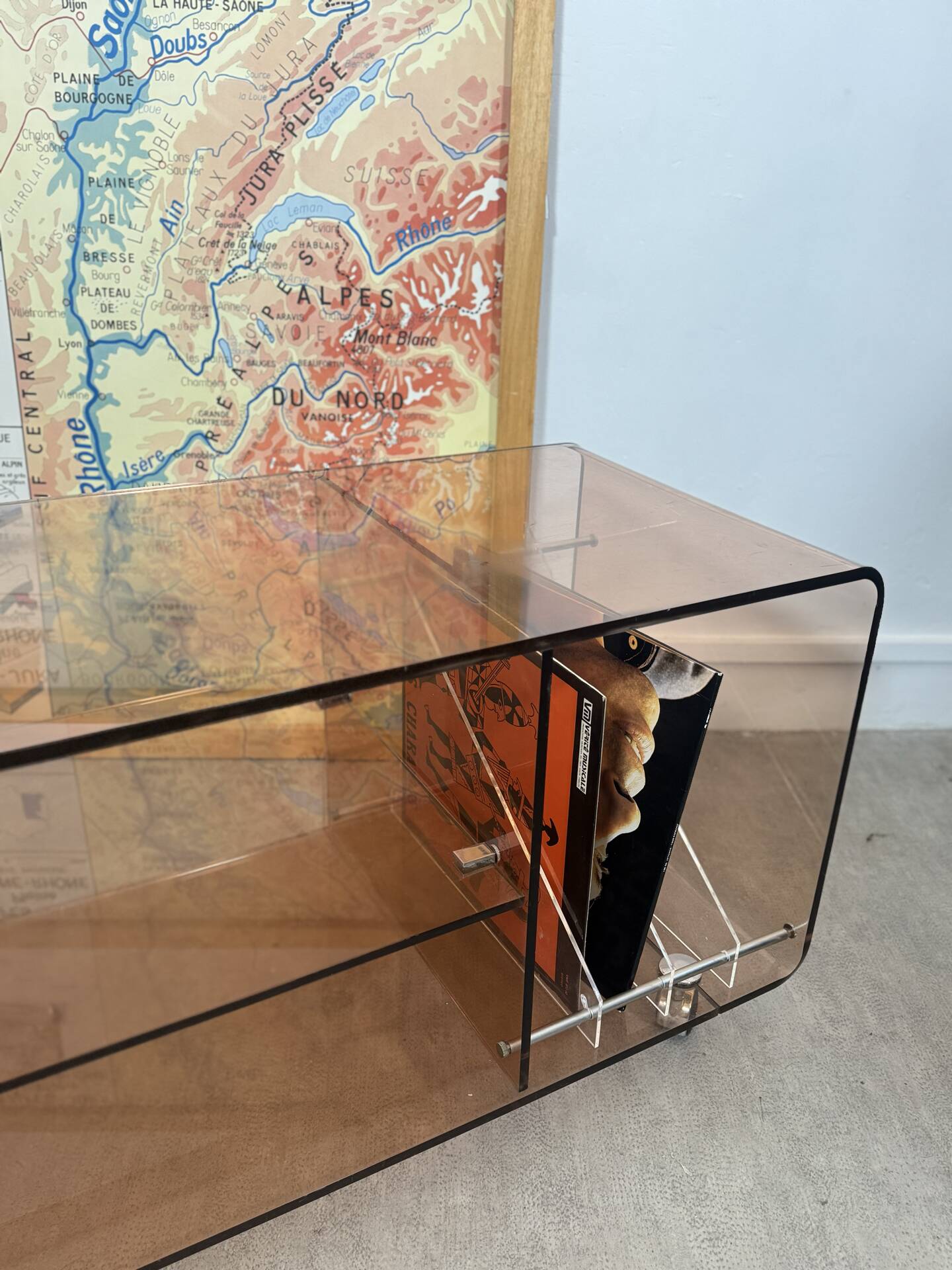 Hi-fi furniture in Plexiglas by Michel Dumas for Roche Bobois.