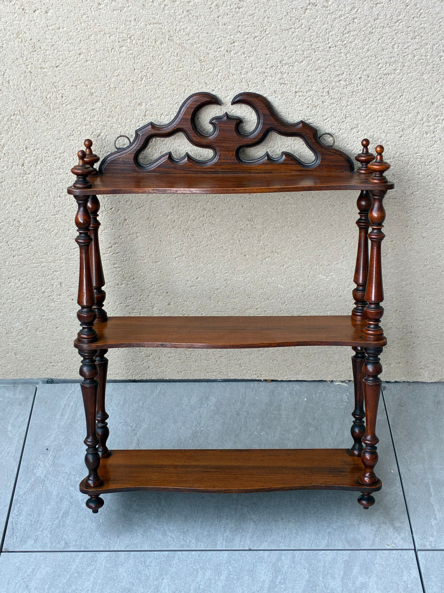 Vintage 60s turned wooden shelf