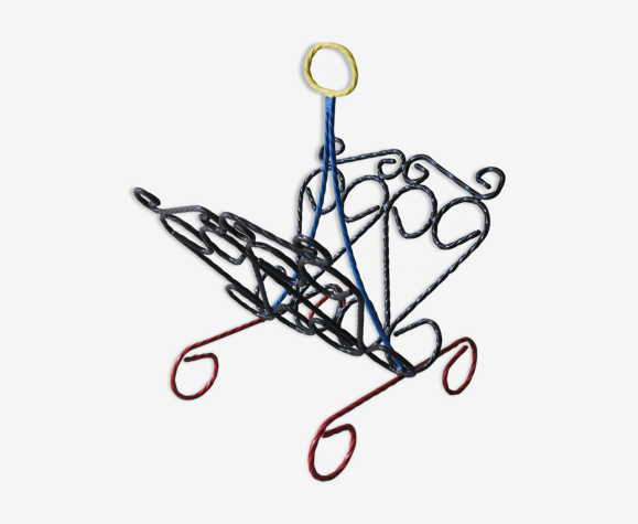 Porte revue en fer forge