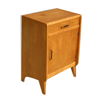 Furniture with 1 door and 1 drawer in light oak.