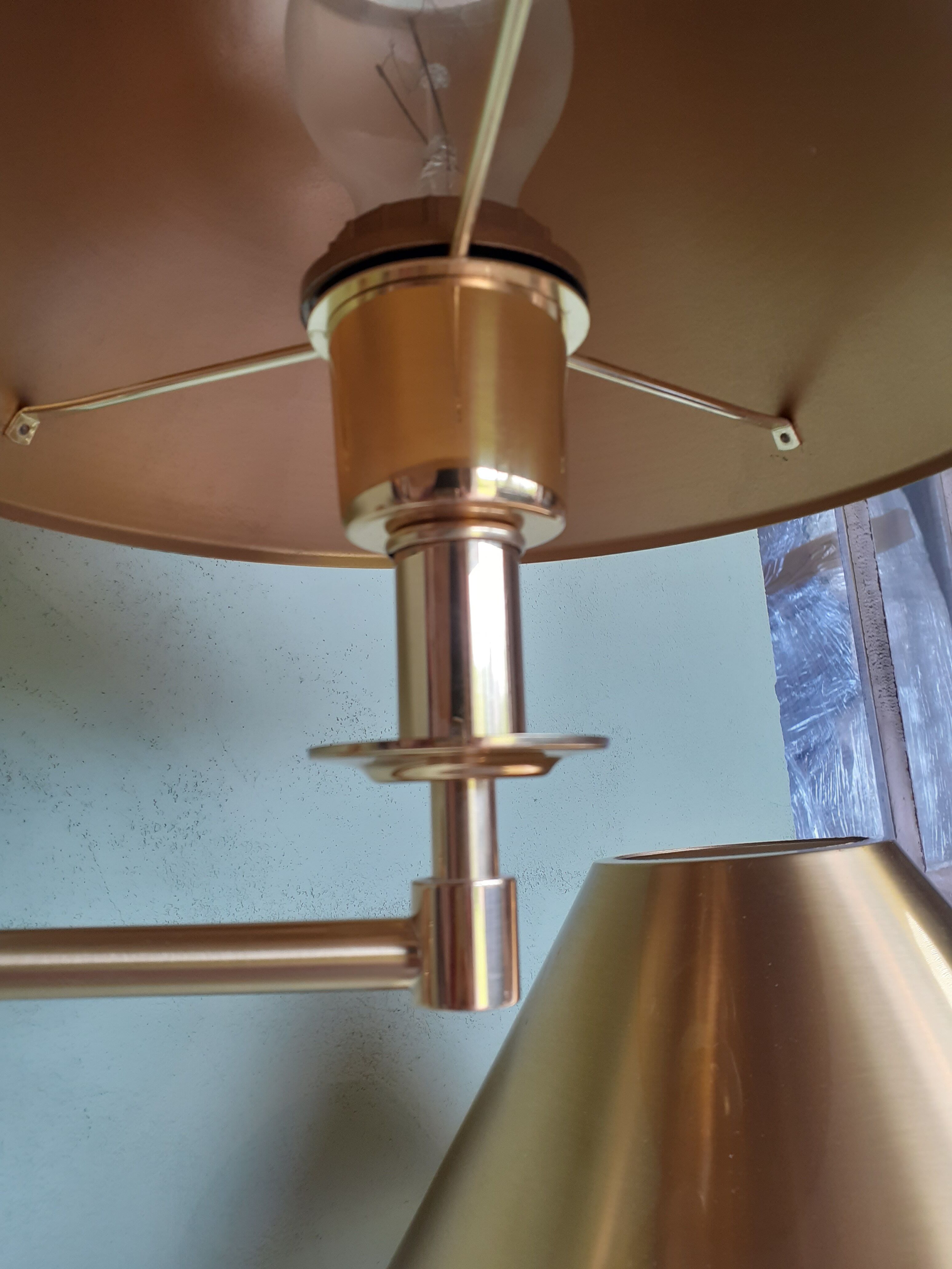Pair of golden wall lamps Deknudt Lighting