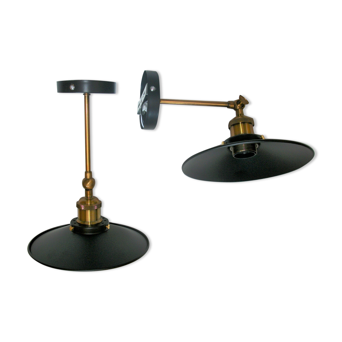 Pair of metal wall lamps in black and gold
