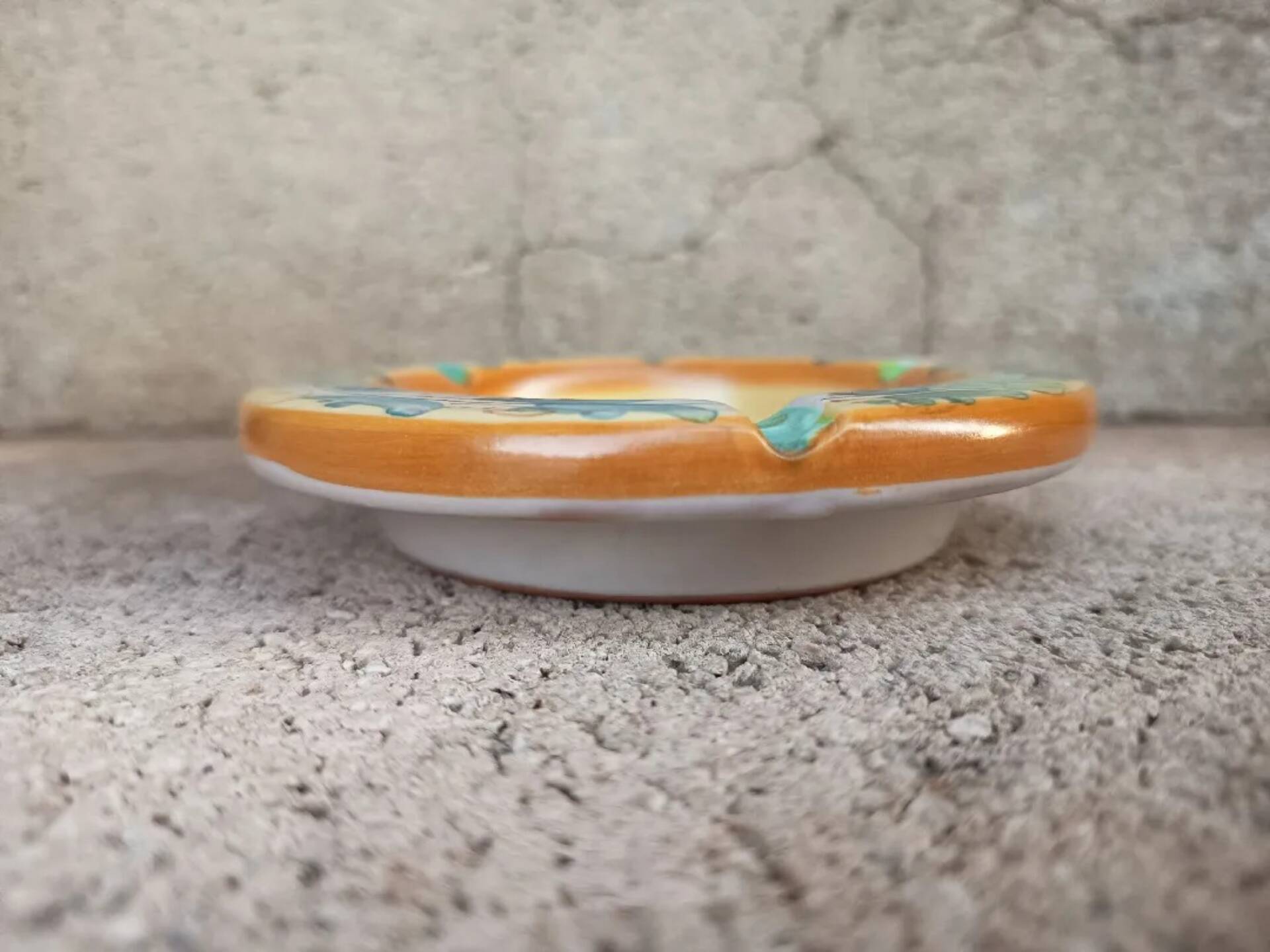 Vintage ashtray pocket tray Caltagirone Sicily - hand-painted ceramic