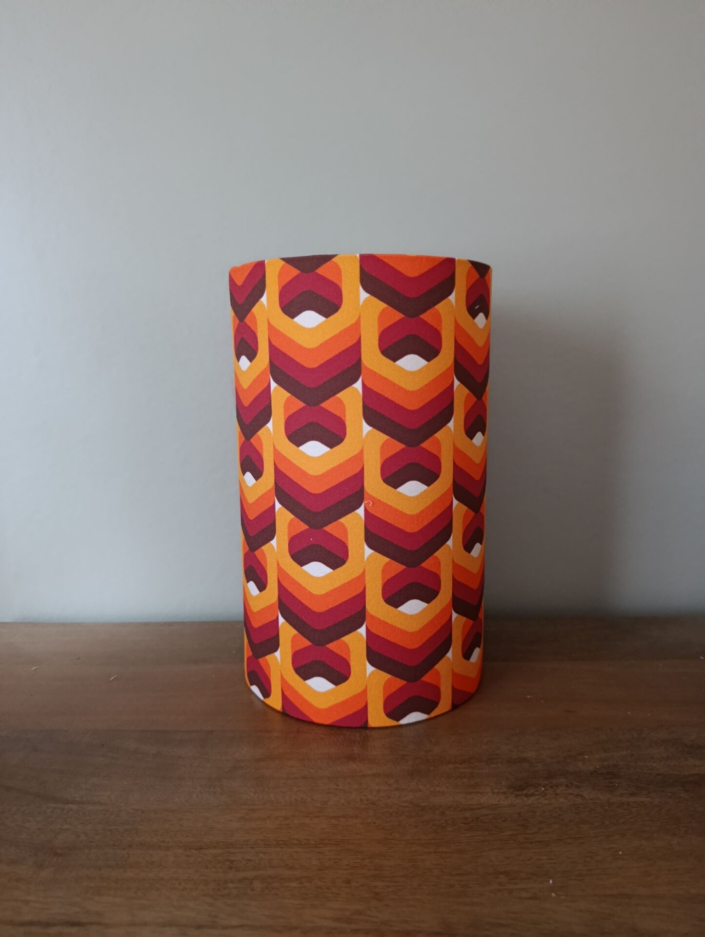 table lamp metal | geometric printed lampshade seventies style