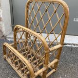 Porte revue en rotin vintage
