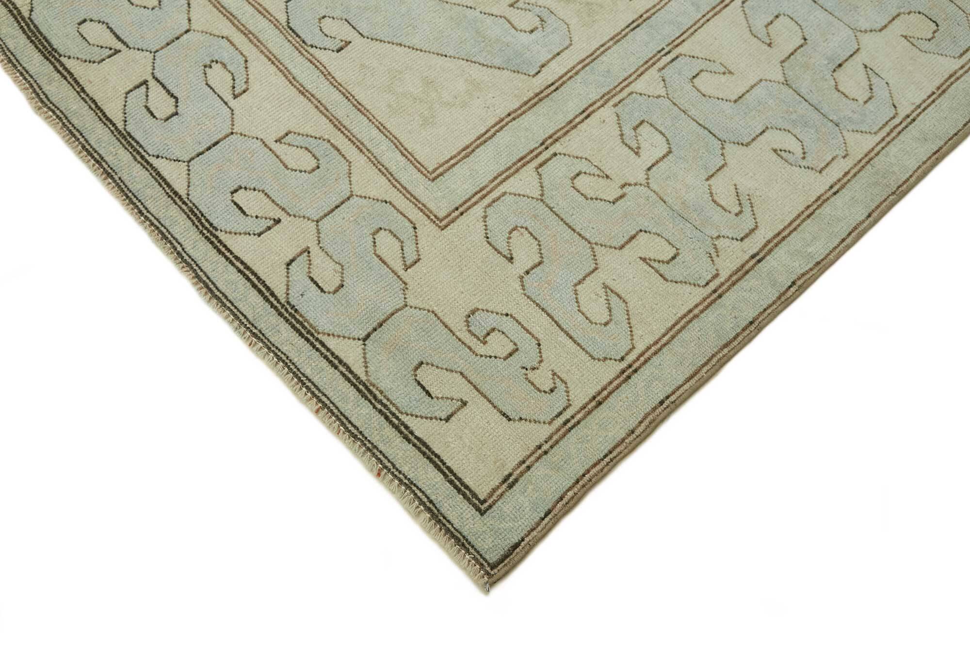 Turkish Vintage Anatolian Rug 191 cm x 266 cm