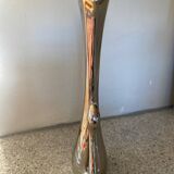Single-flower vase representing a swan