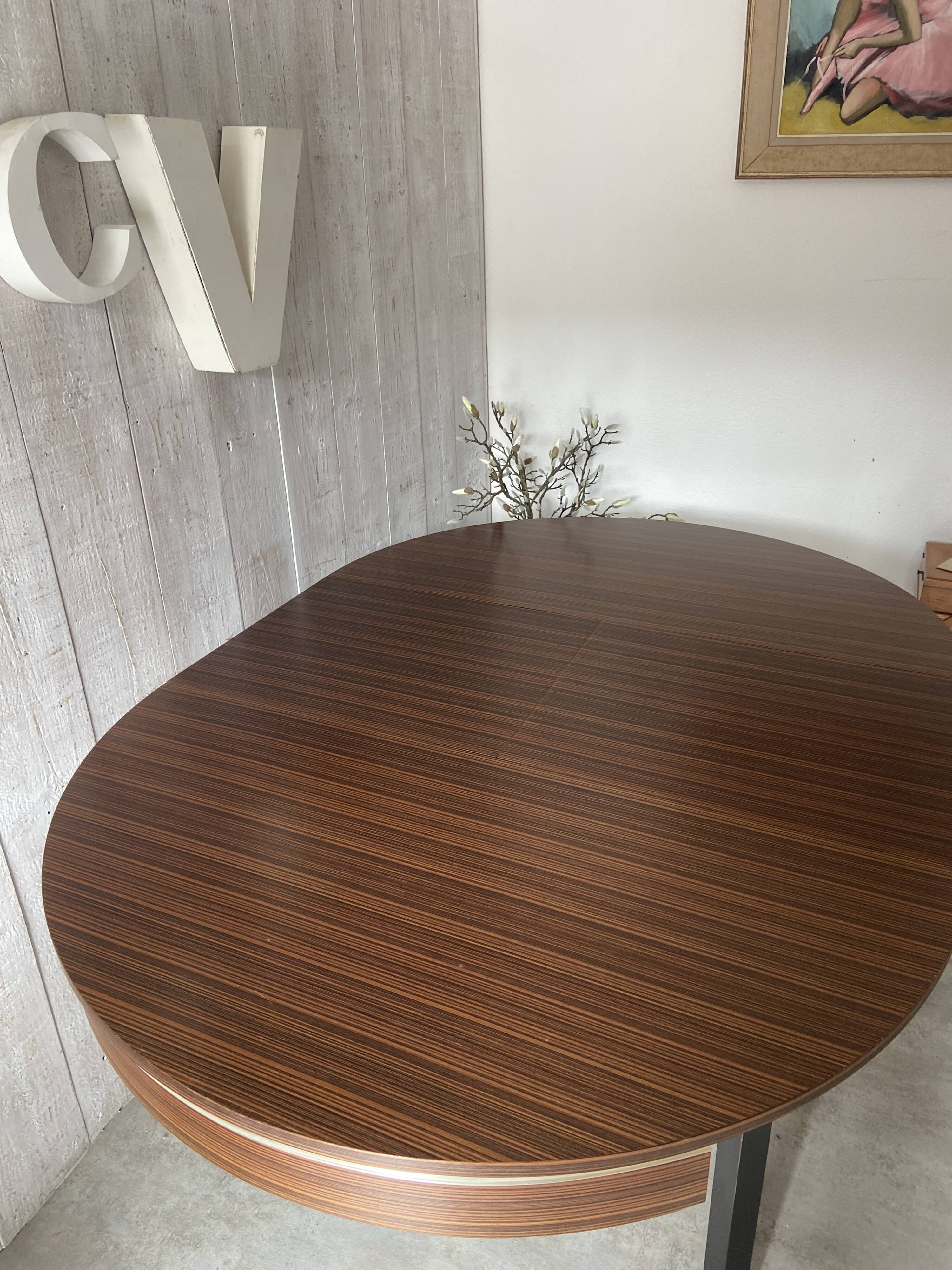 Vintage extendable table