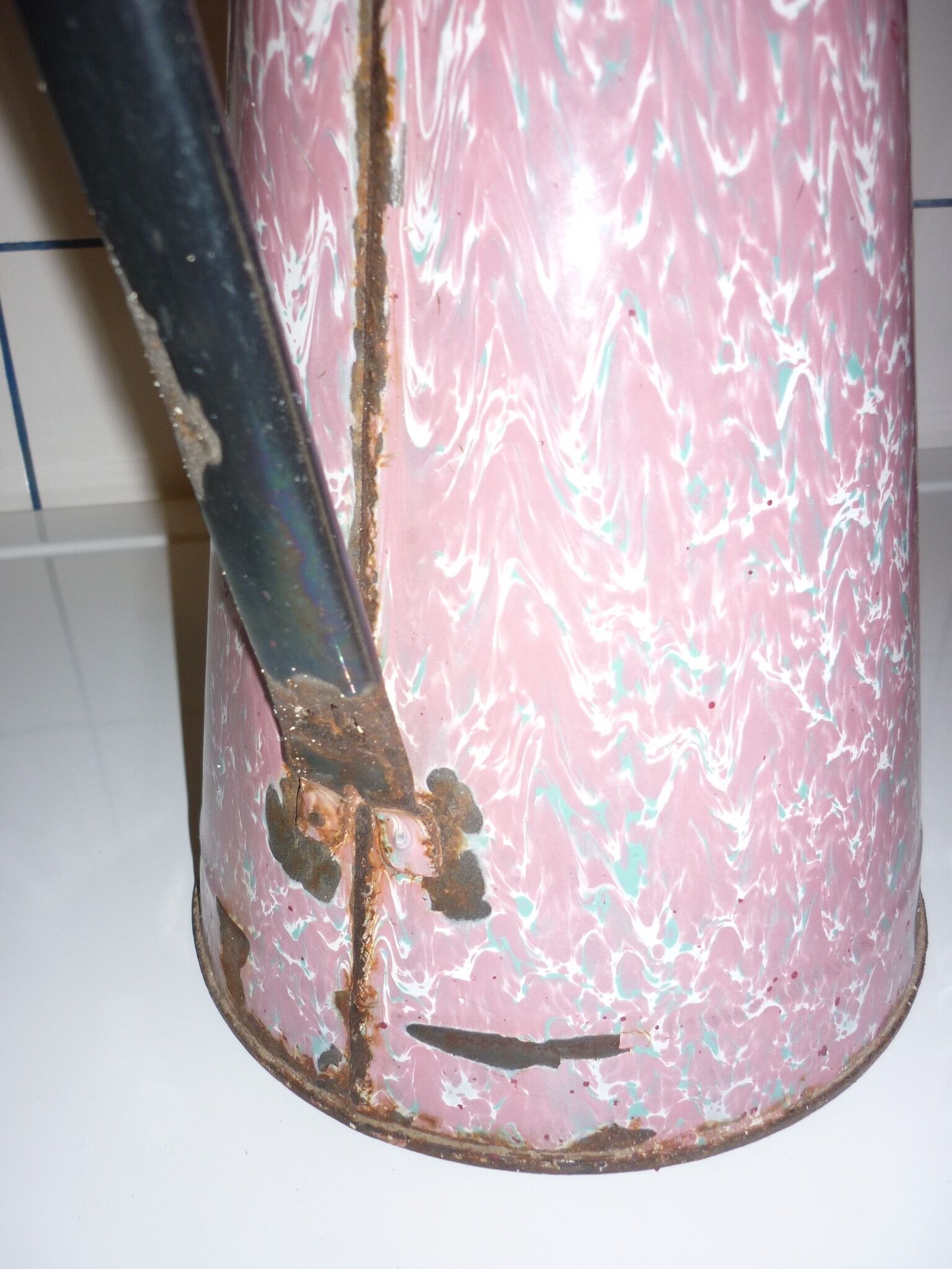 38 cm enamelled iron handle bro