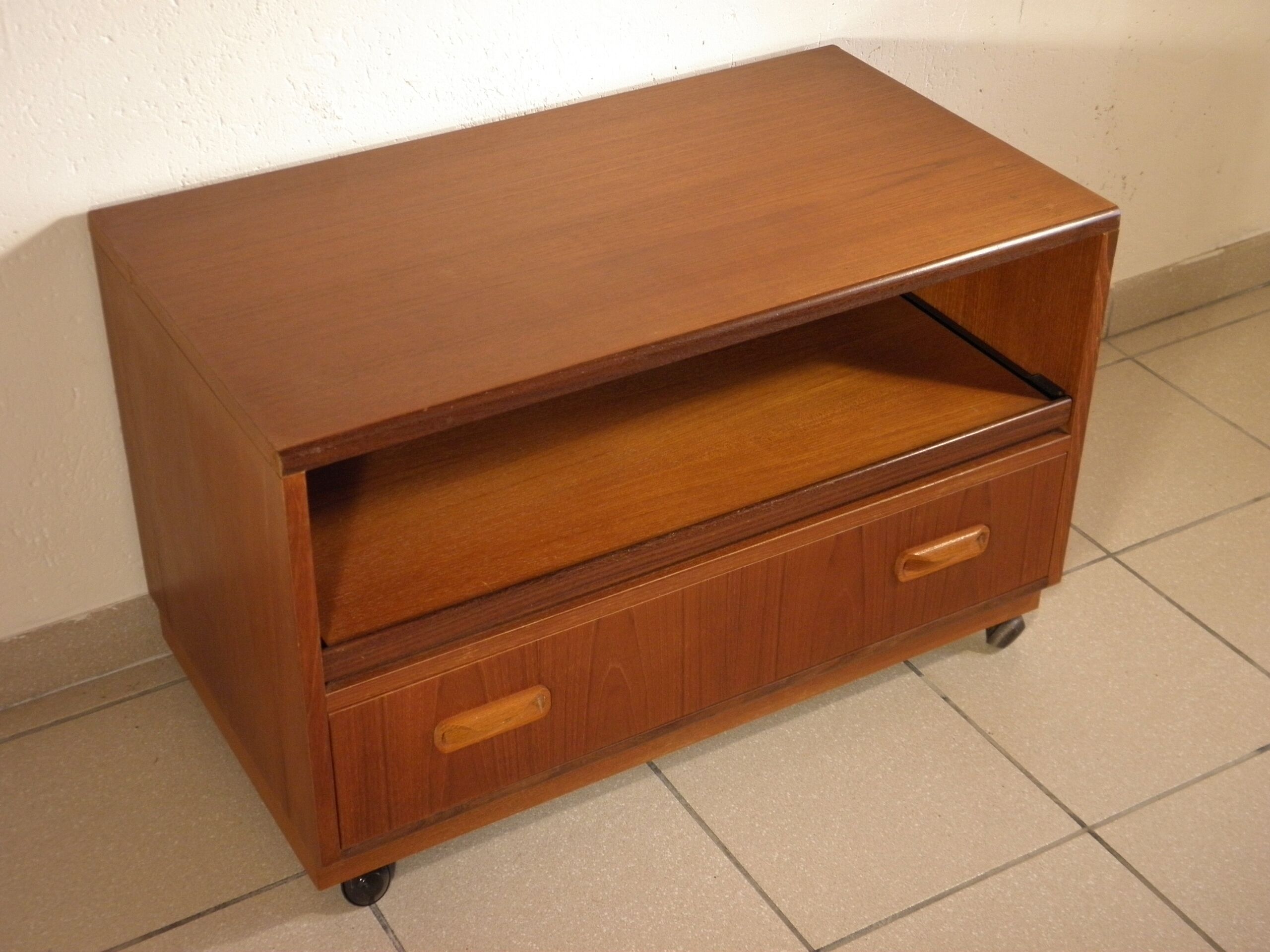 TV stand in teak G-Plan