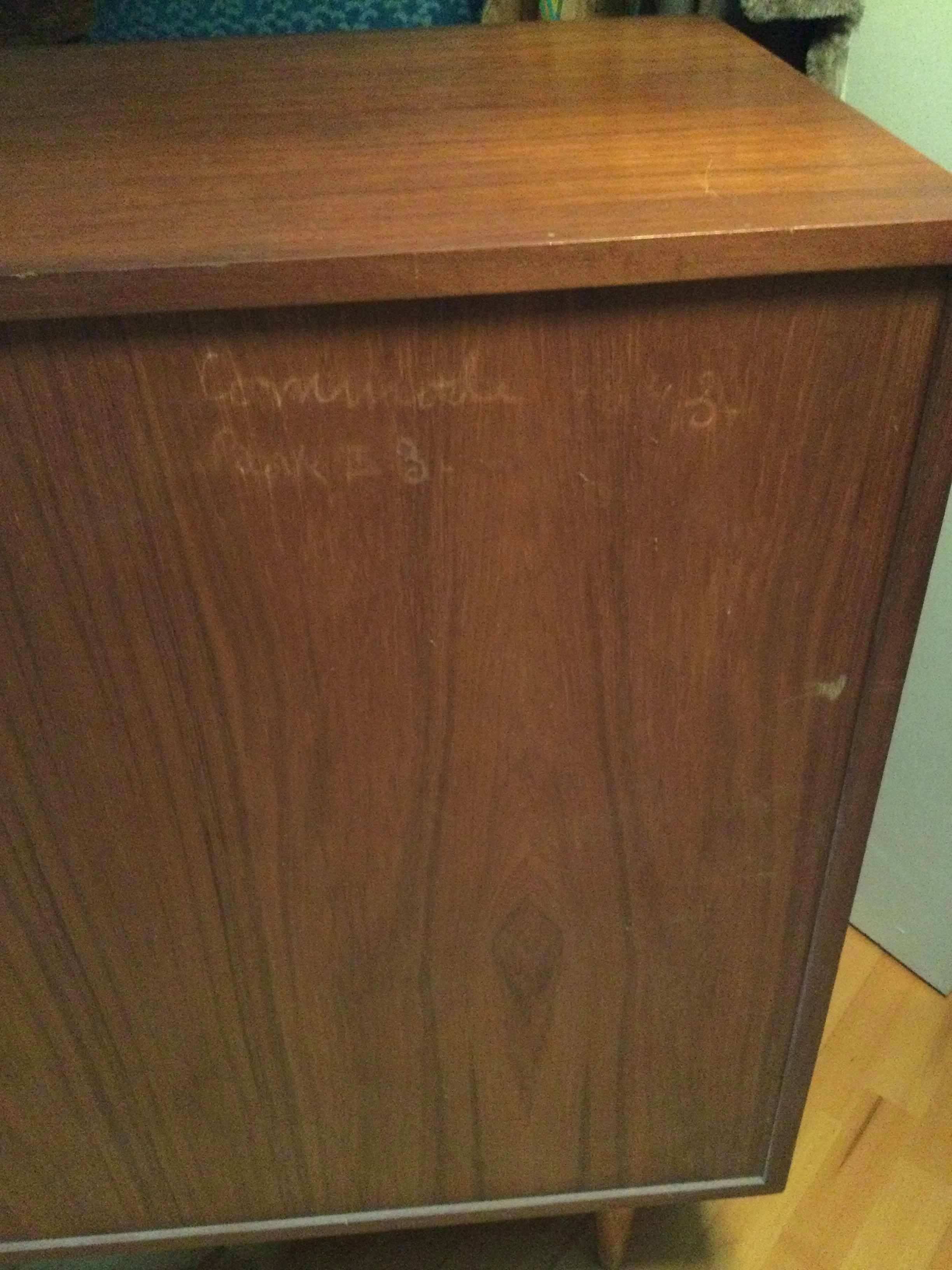 Commode vintage