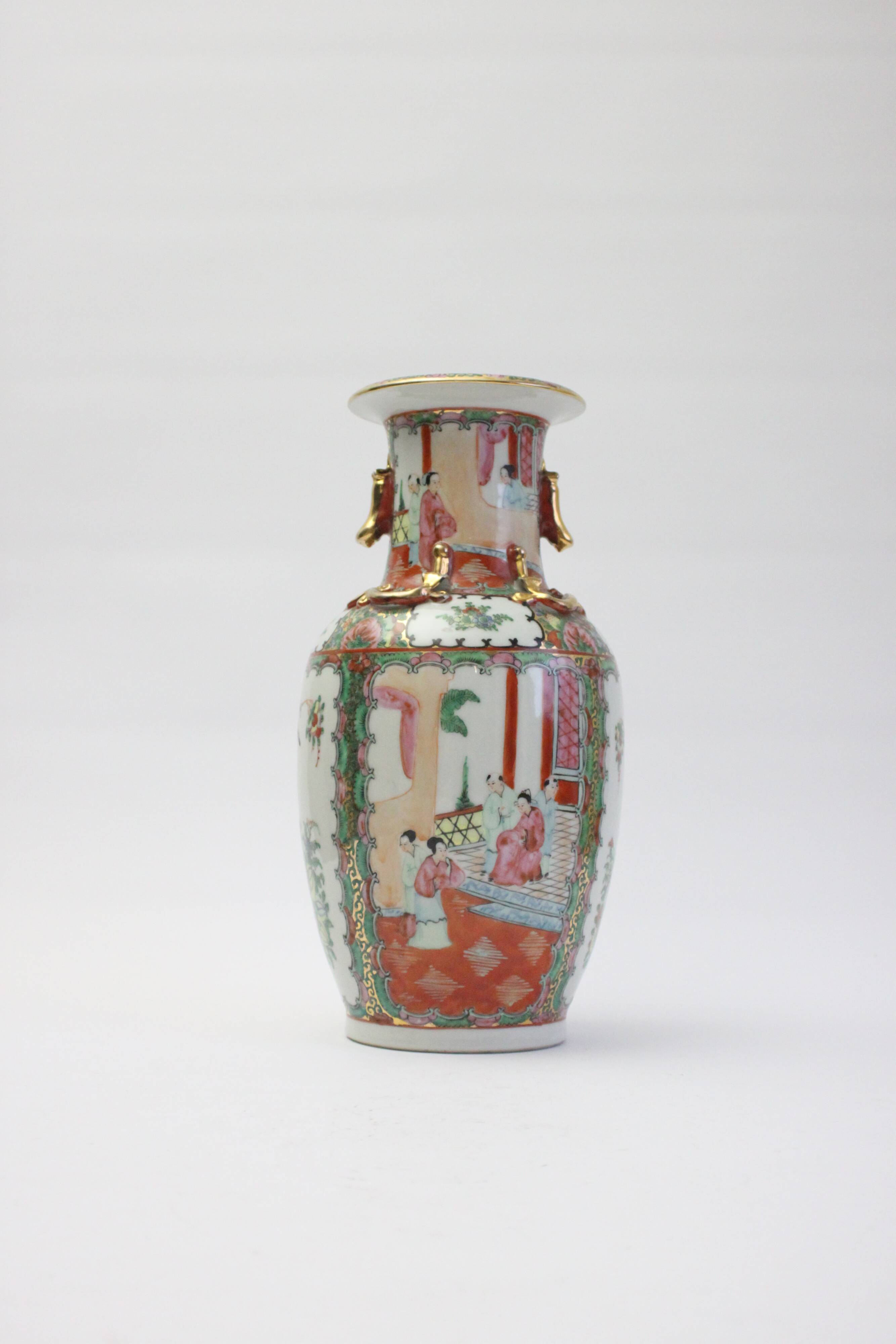 Chinese Canton rose medallion vase, early 20th century
