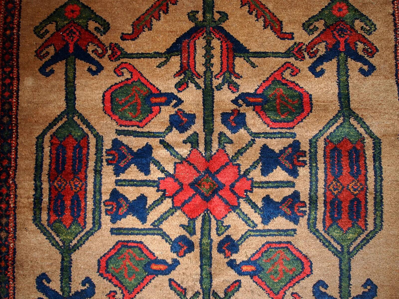 Handmade antique Persian Kurdish rug 122cm x 183cm 1900s