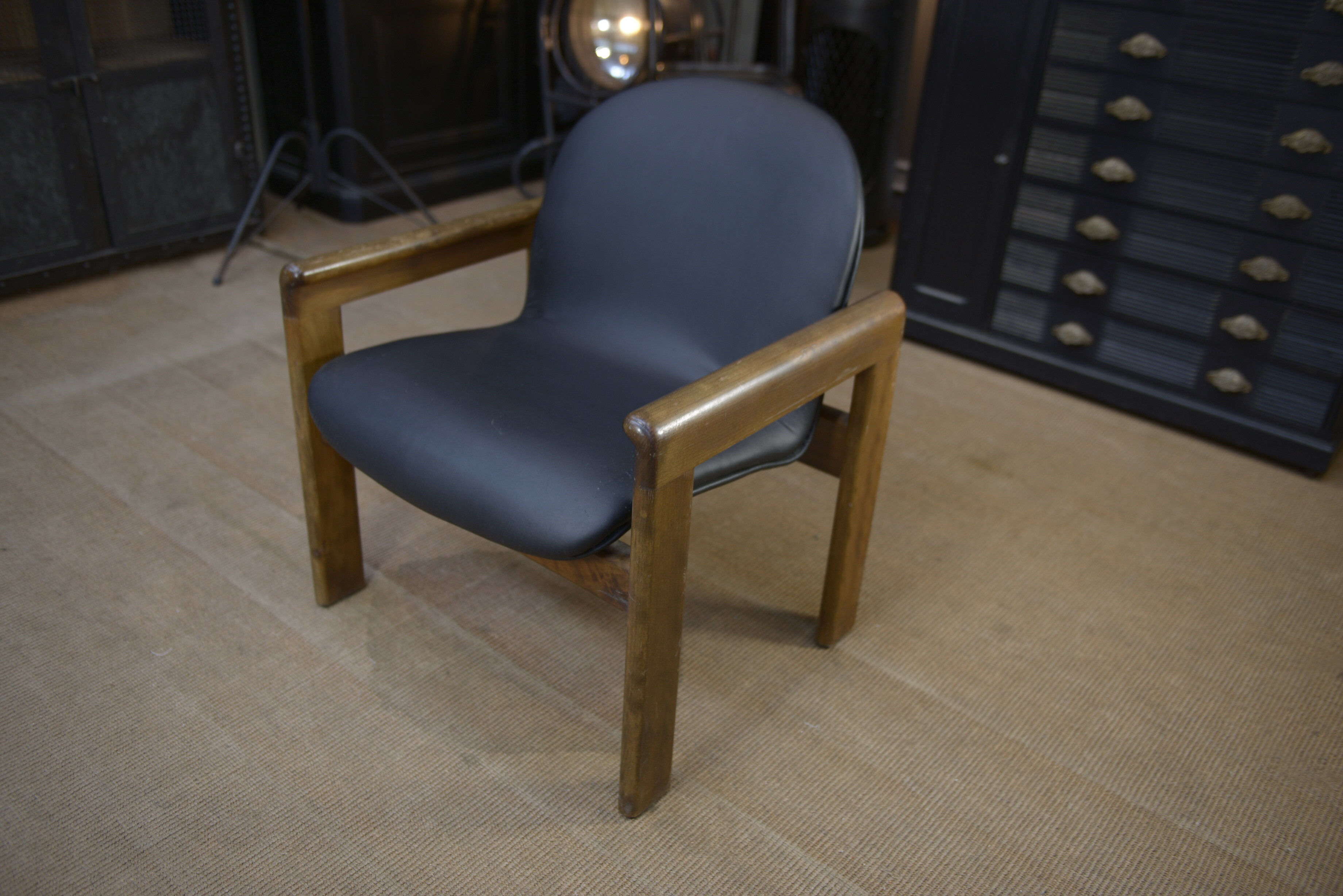 Leather and beech armchair Vintage 1970