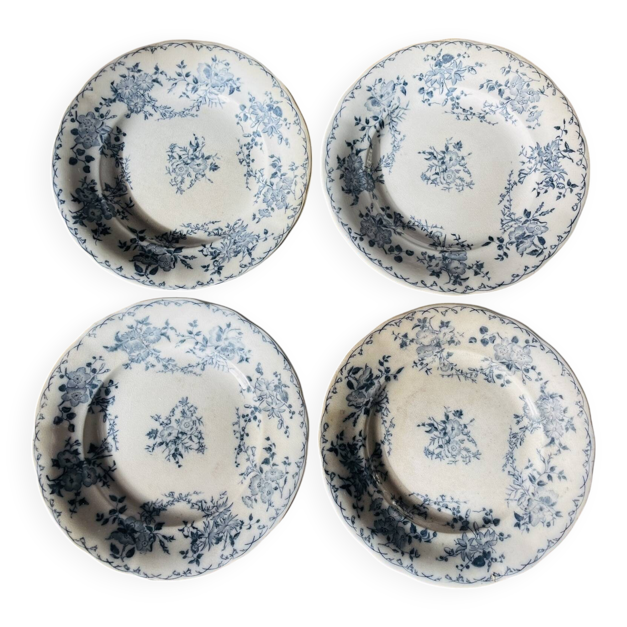Lot de 4 assiettes plates Bertha Sarreguemines