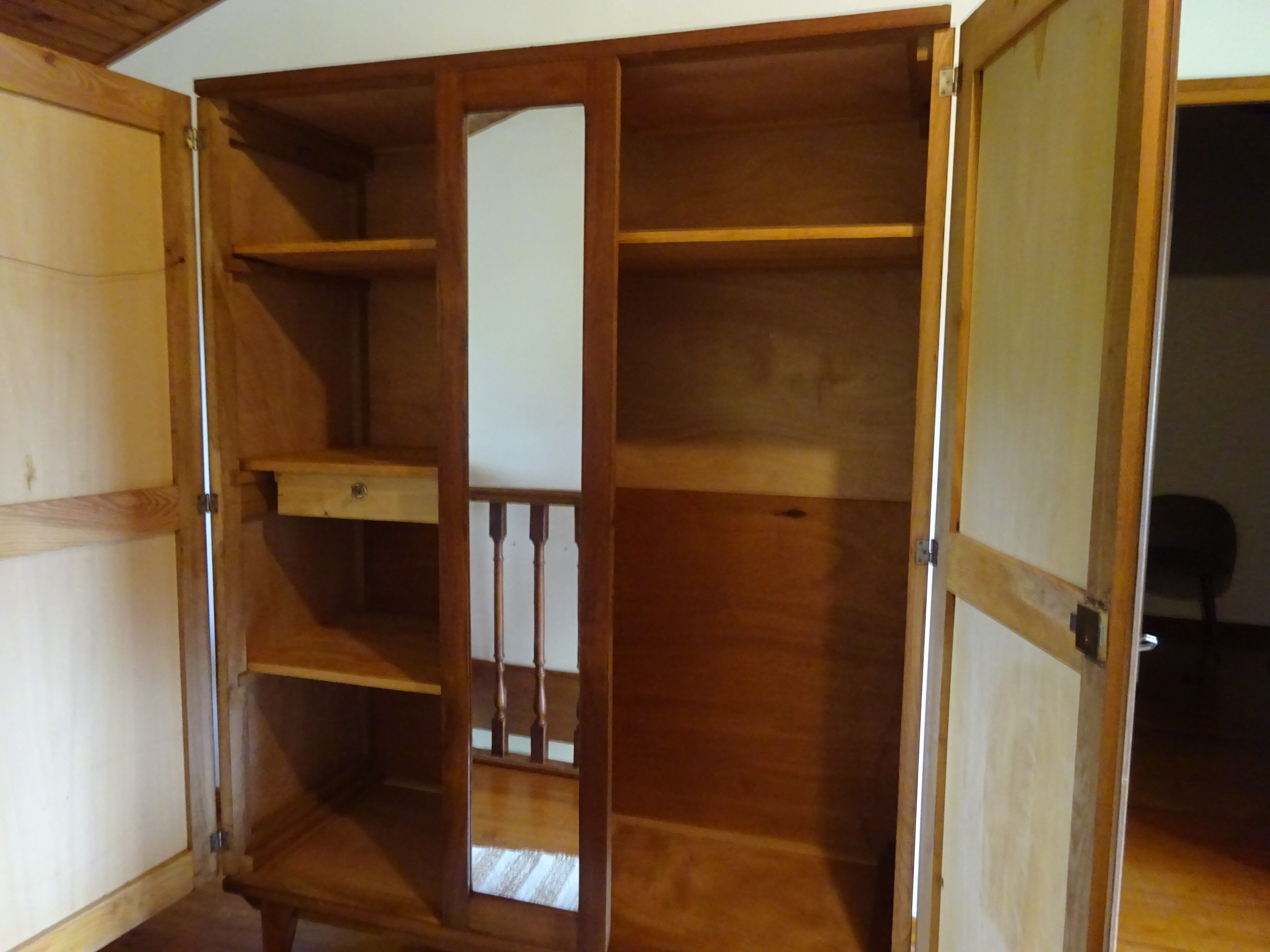 Armoire avec penderie et étagères, 1960s