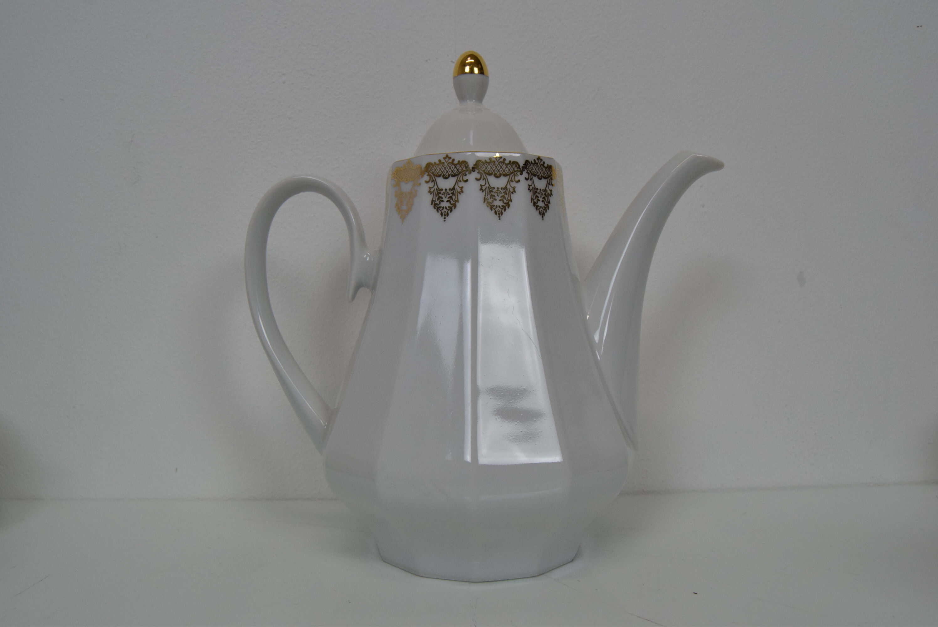 Set Porcelain for tea or coffee,Carlsbad porcealin by company Epiag D.F.,Circa 1960'S.