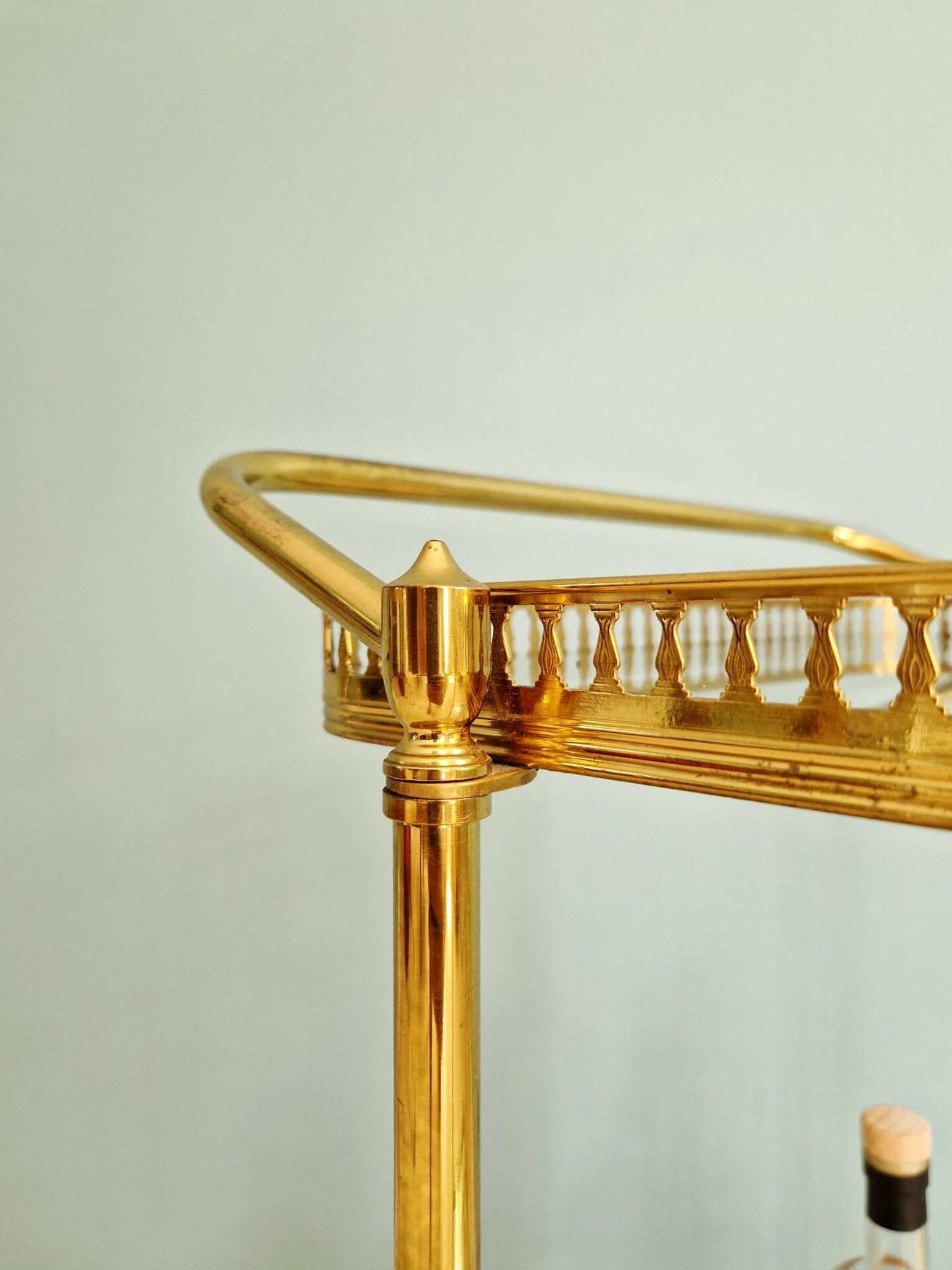 Desserte Mid-century en laiton ajouré, 1950-60