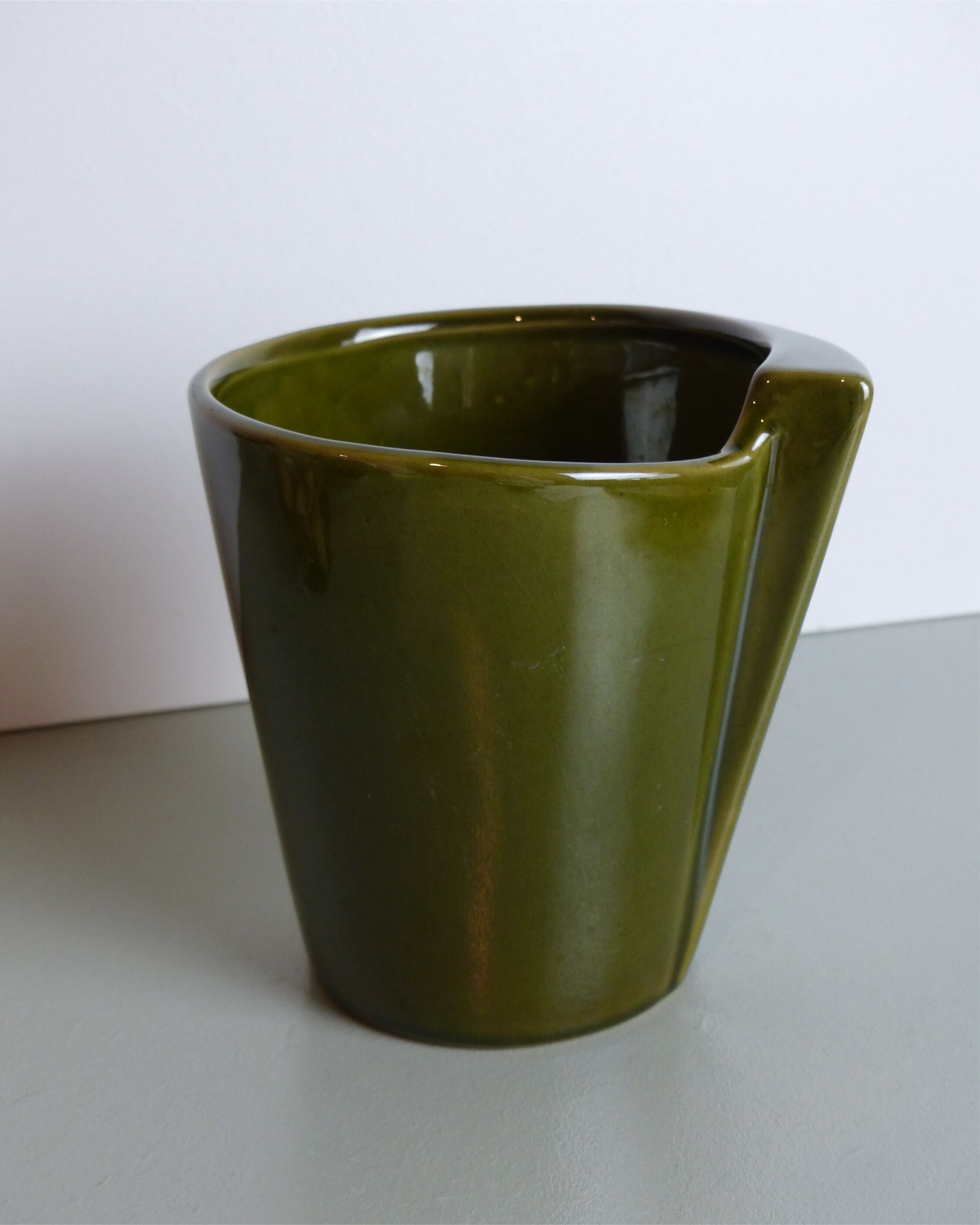 Khaki ceramic pot cover
