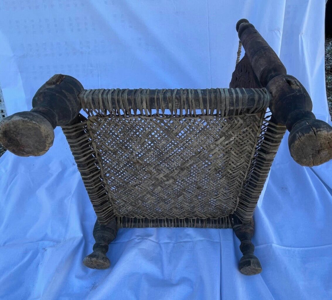 Chaise basse traditionnelle indienne
